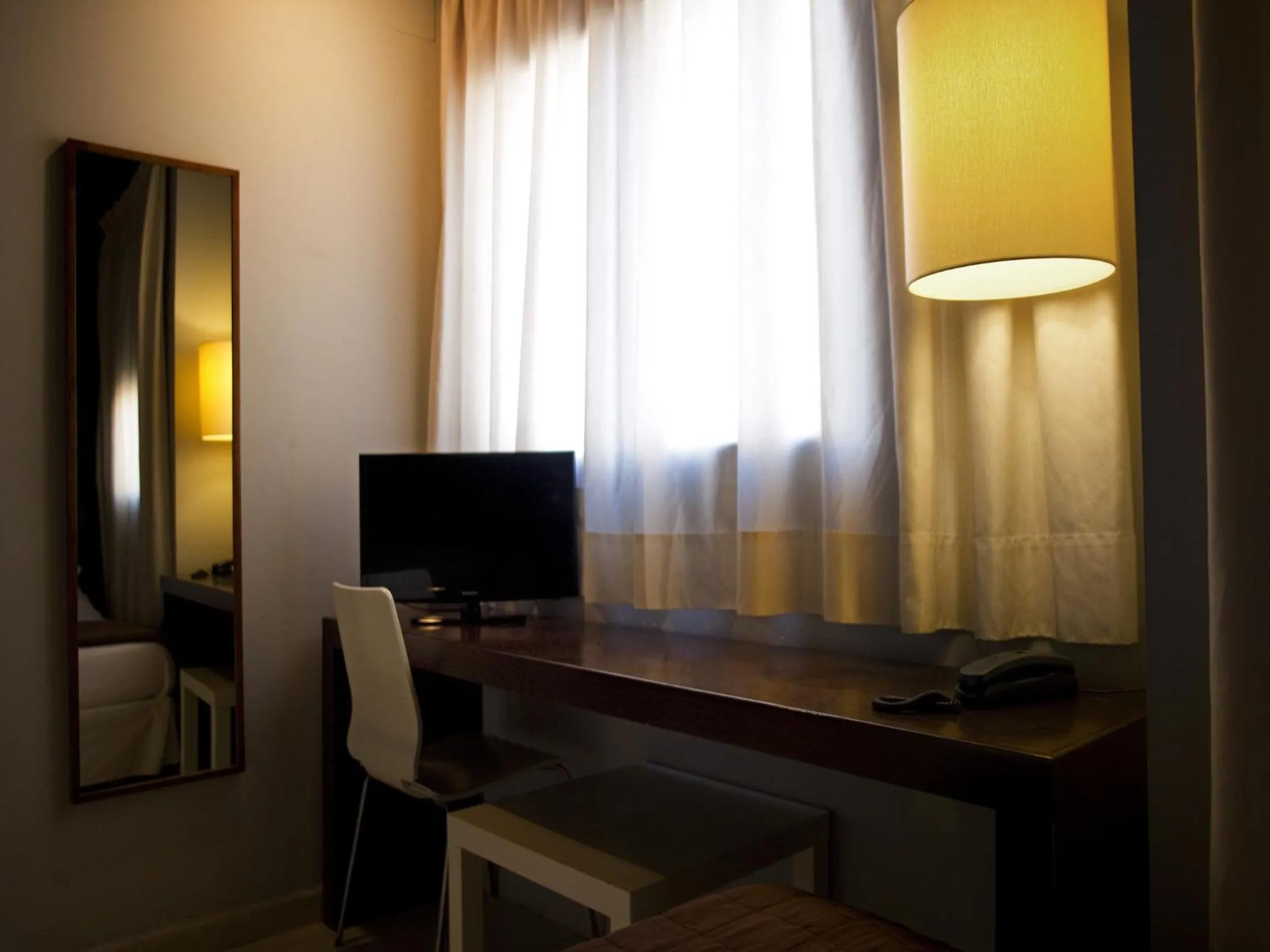 TV and multimedia in Hostal Badaloní