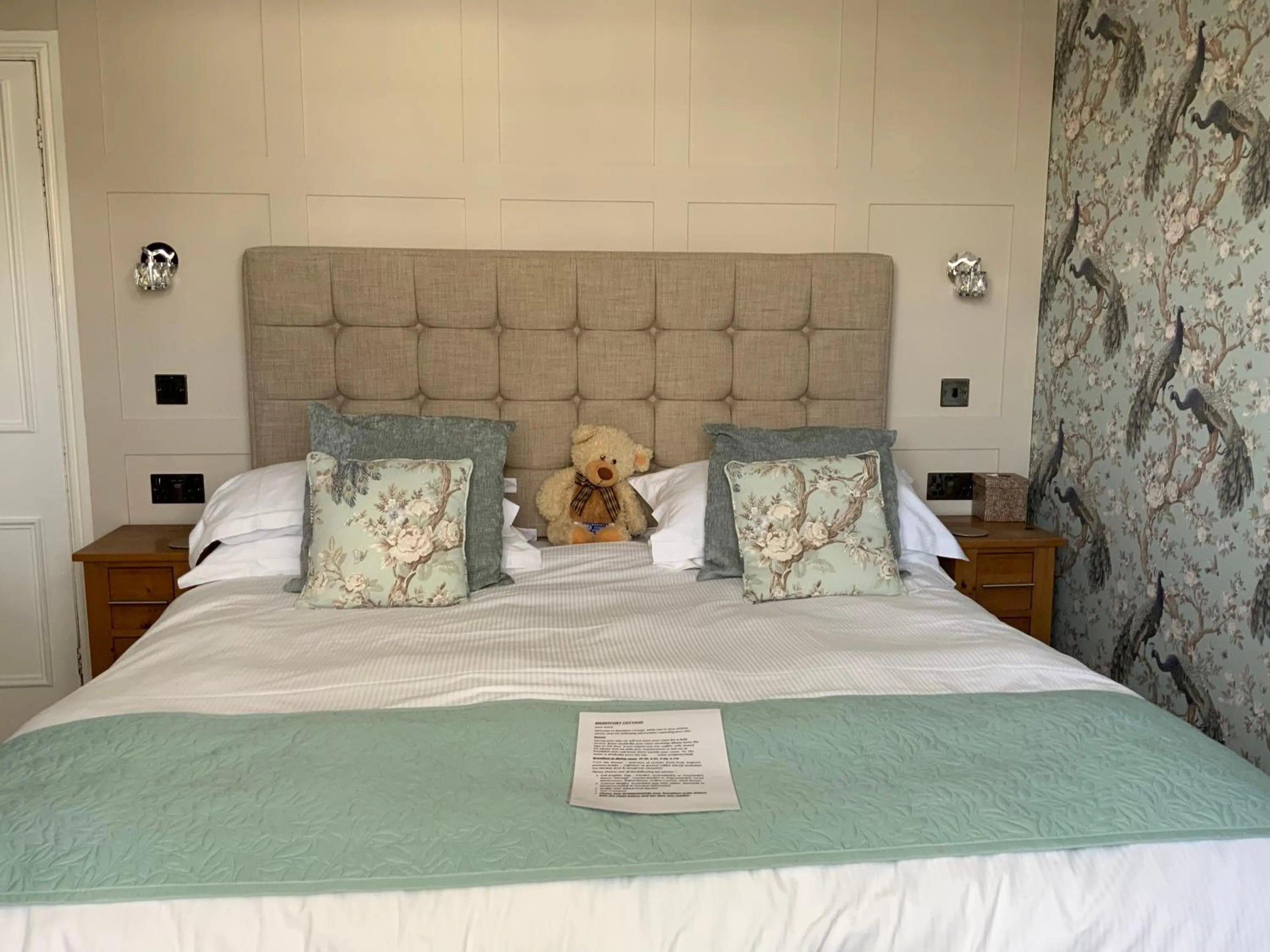 Bed in Montfort Cottage Guest House