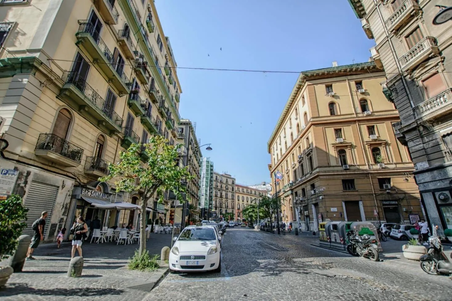 Neighbourhood in il faro di serapide