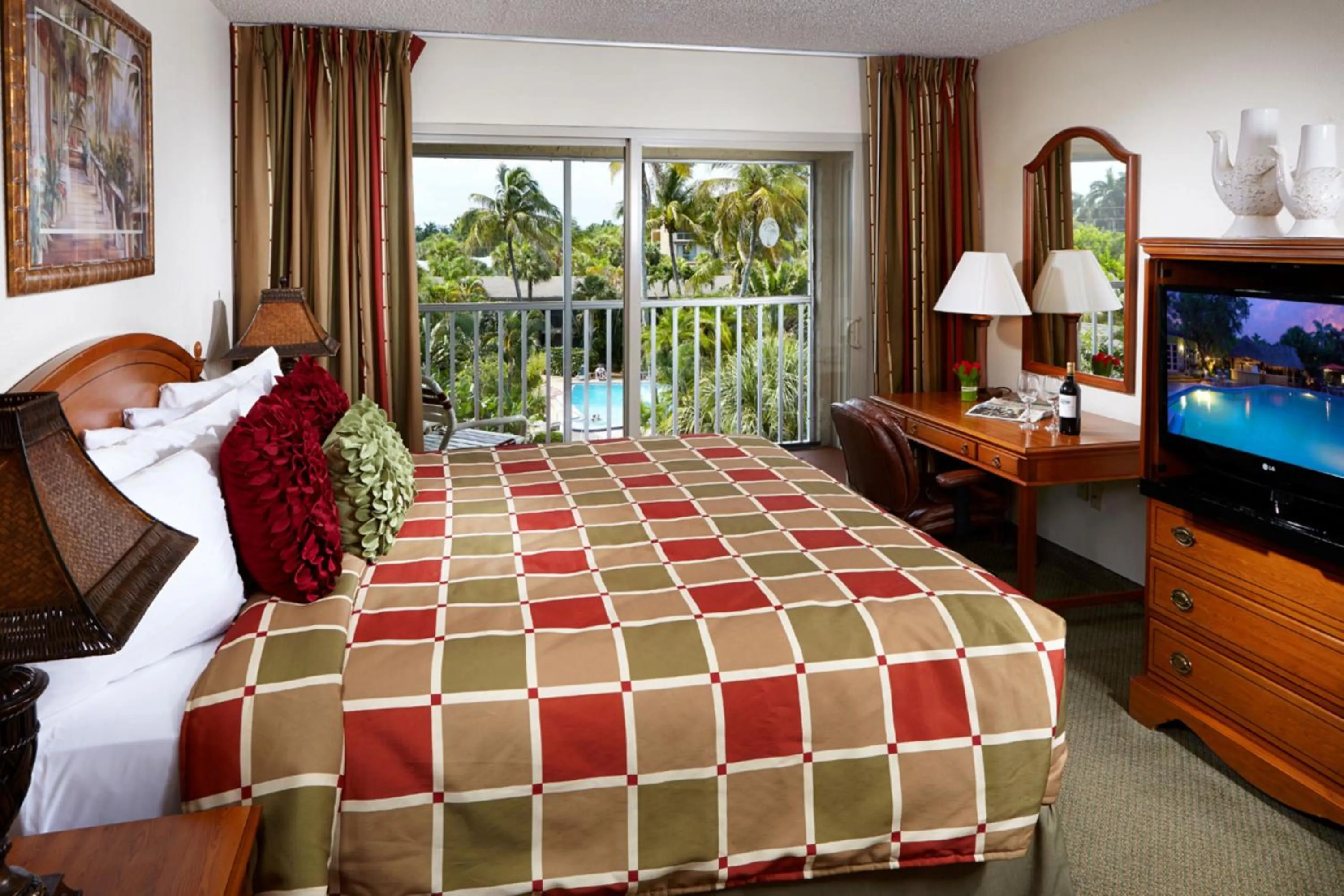 Restaurant/places to eat, Bed in Best Western Naples Inn & Suites