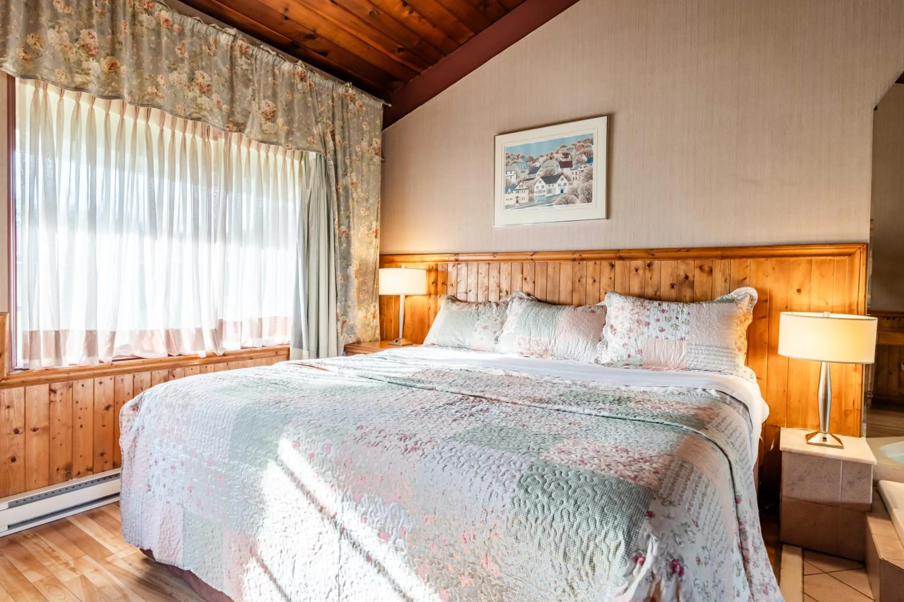 Bed in Hotel Motel Bonsoir