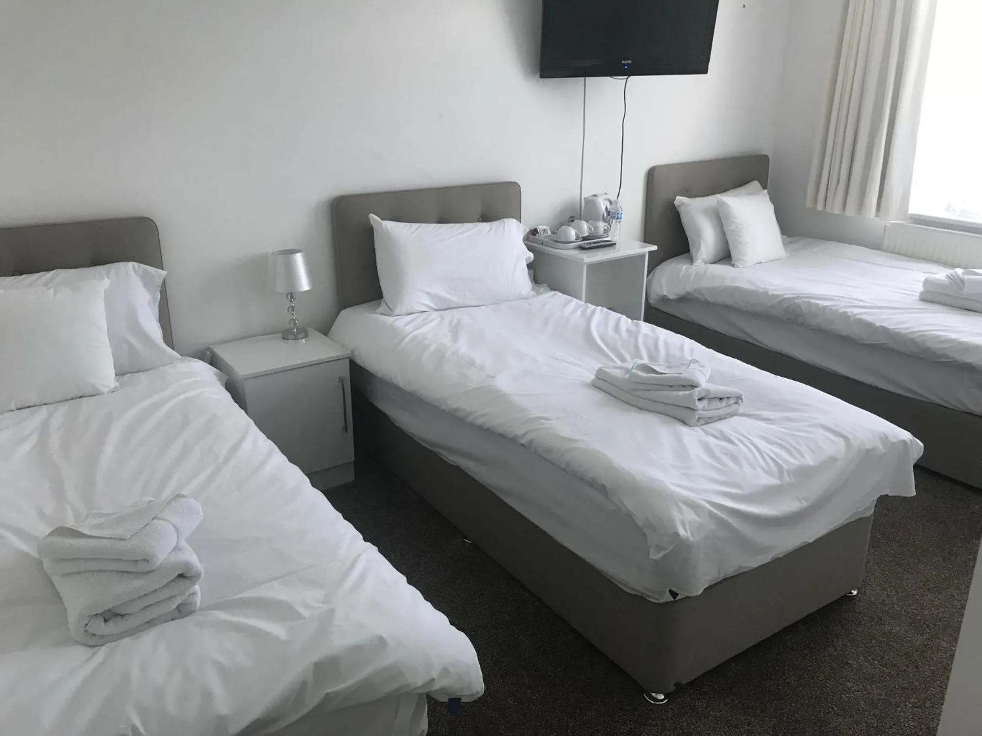 Bed in Loughborough Grange Guesthouse & Spa Treatments