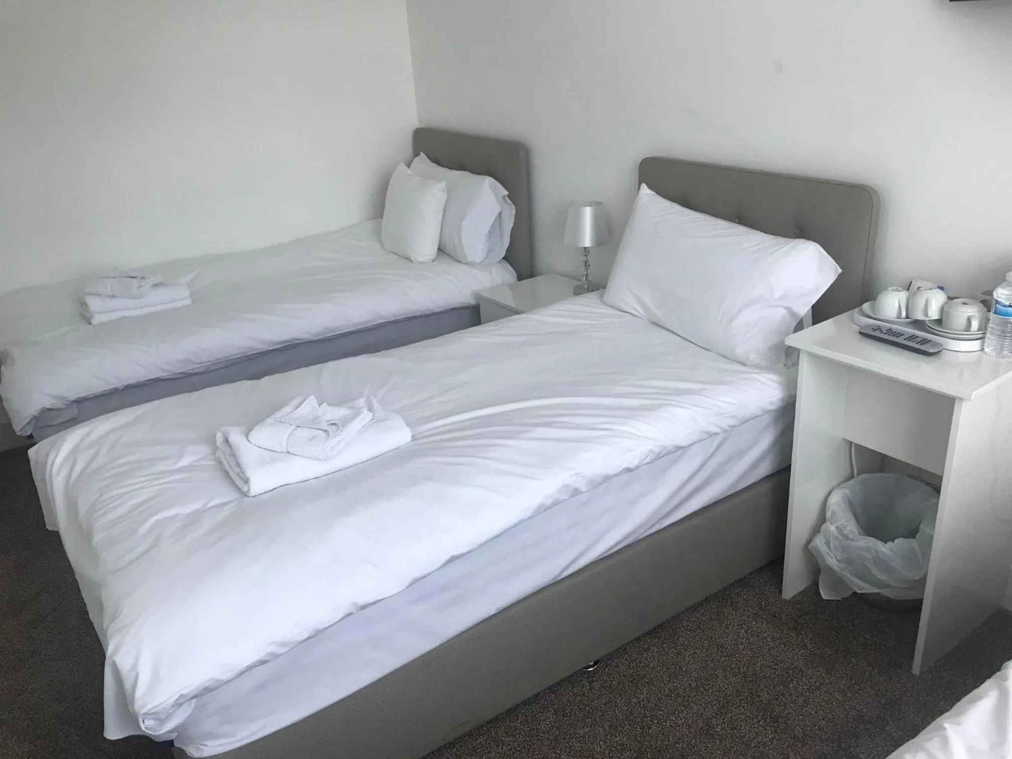 Bed in Loughborough Grange Guesthouse & Spa Treatments