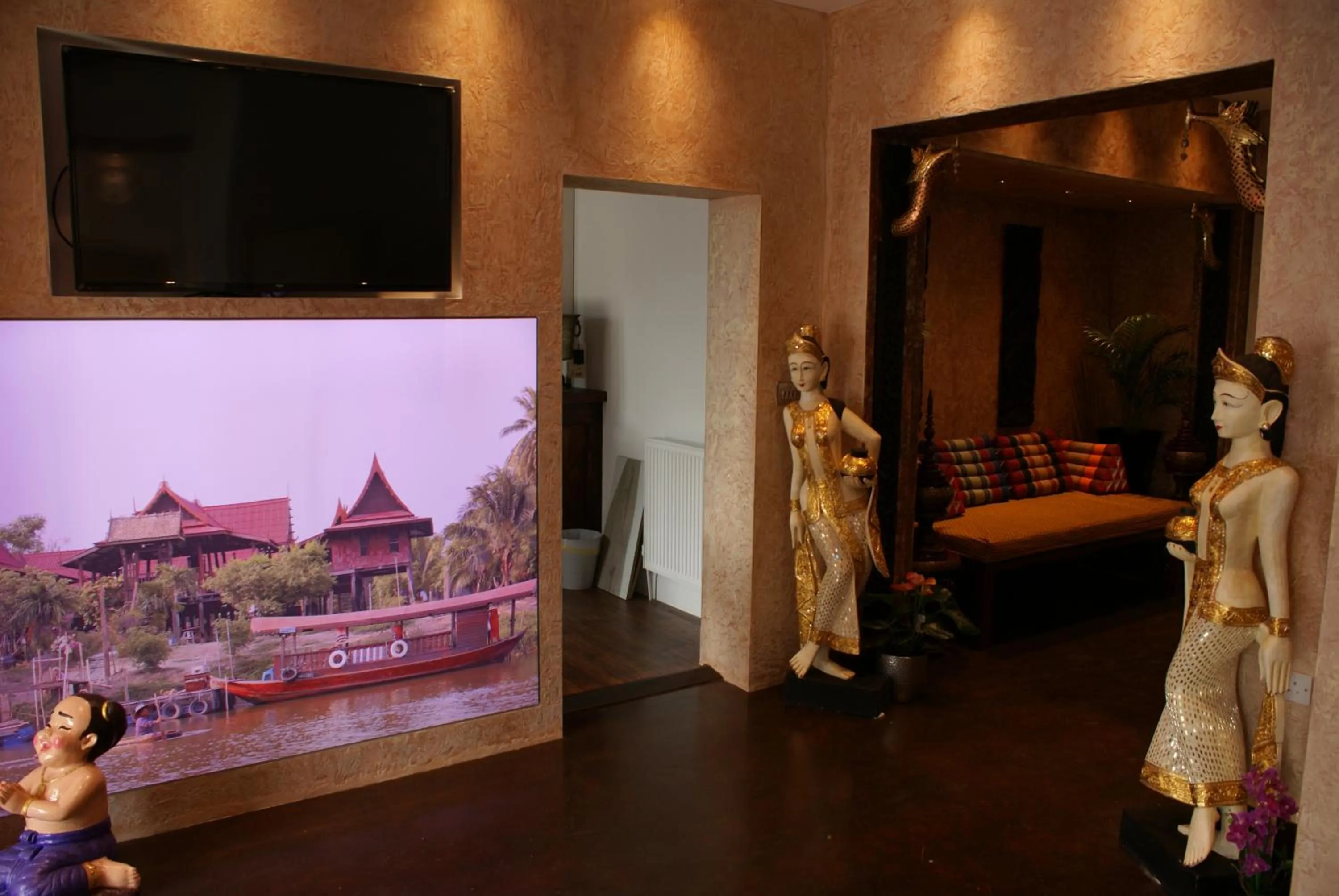 Facade/entrance in Loughborough Grange Guesthouse & Spa Treatments