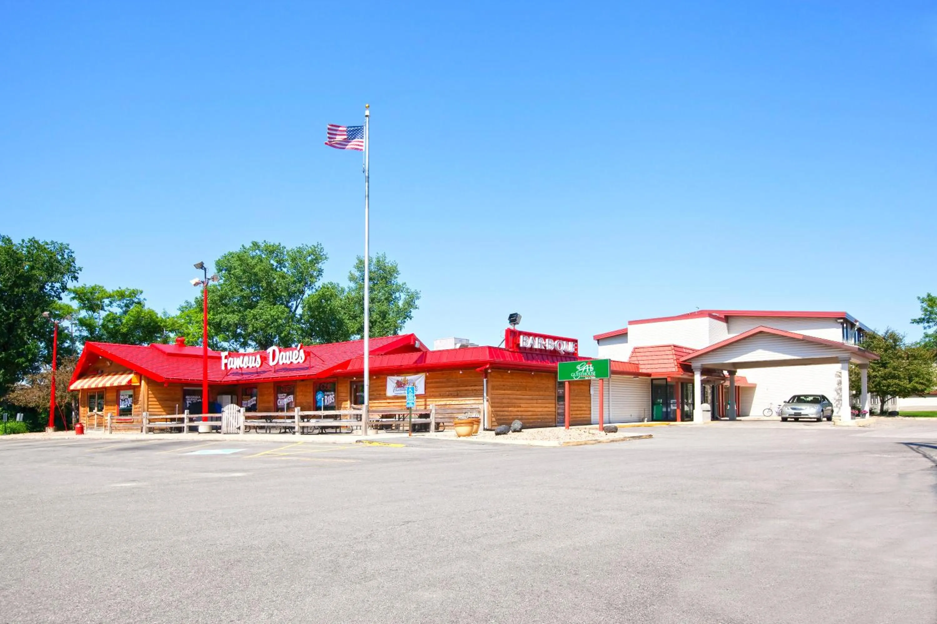 Restaurant/places to eat in Med City Inn & Suites Rochester Mayo Clinic Area