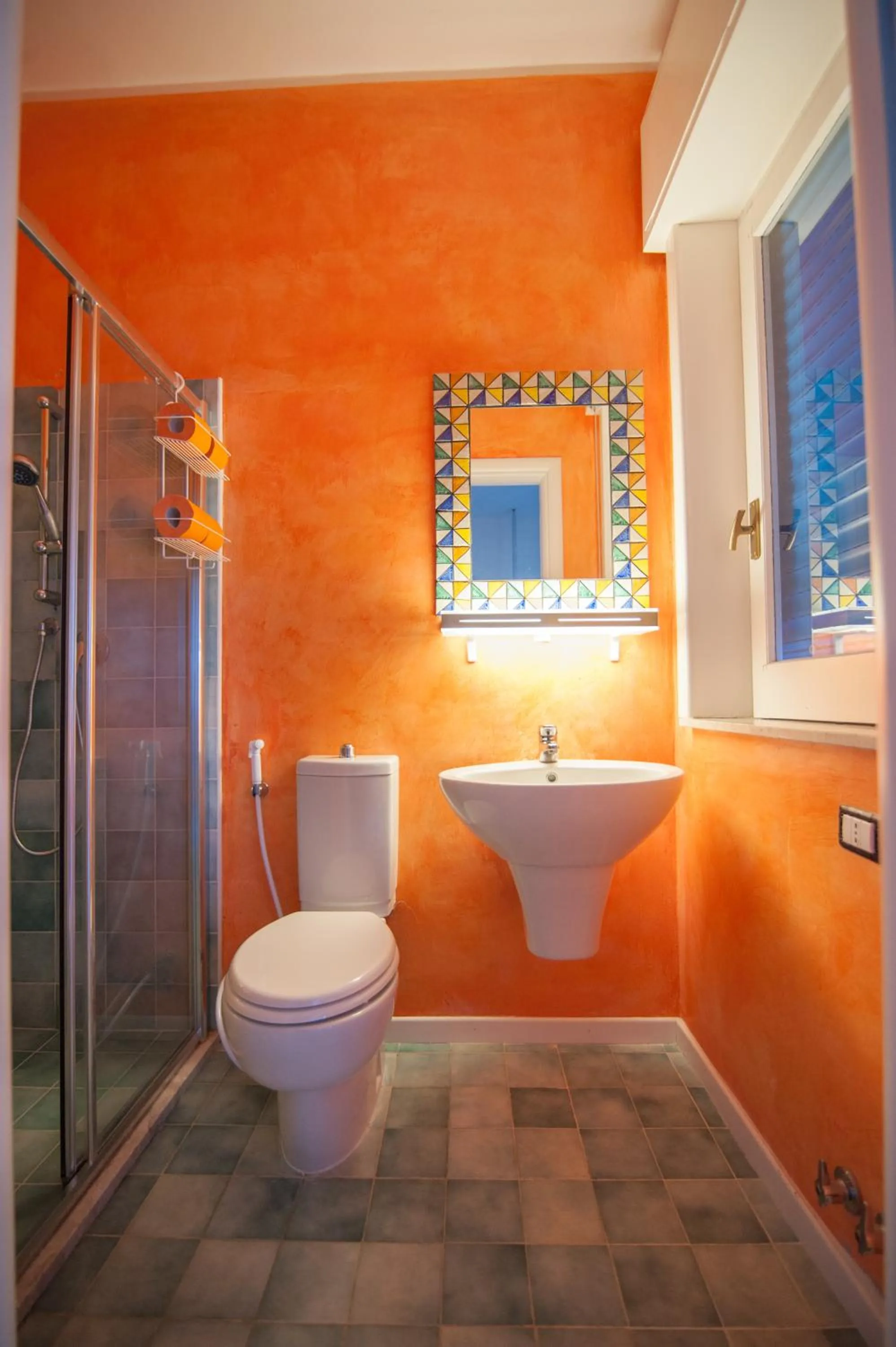 Shower in Suite House L'Isola Che Non C'è