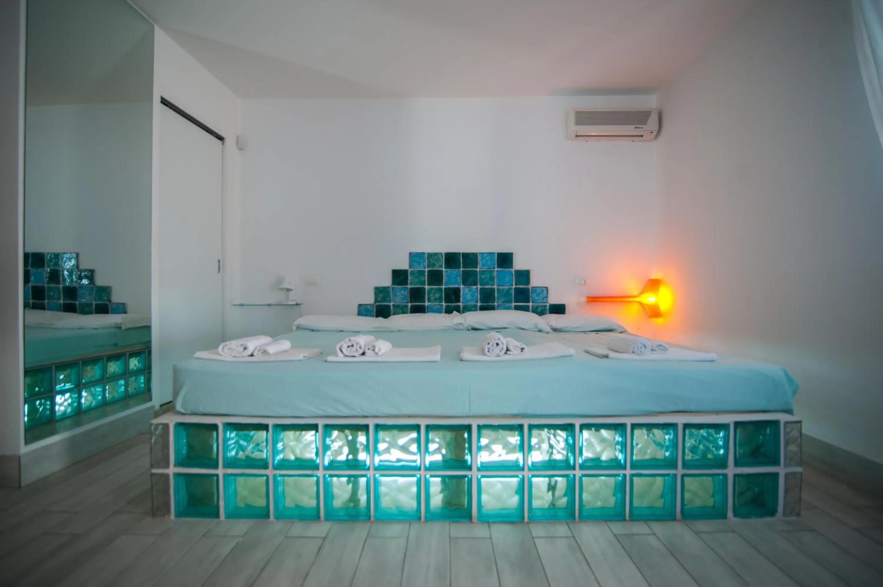 Bed in Suite House L'Isola Che Non C'è