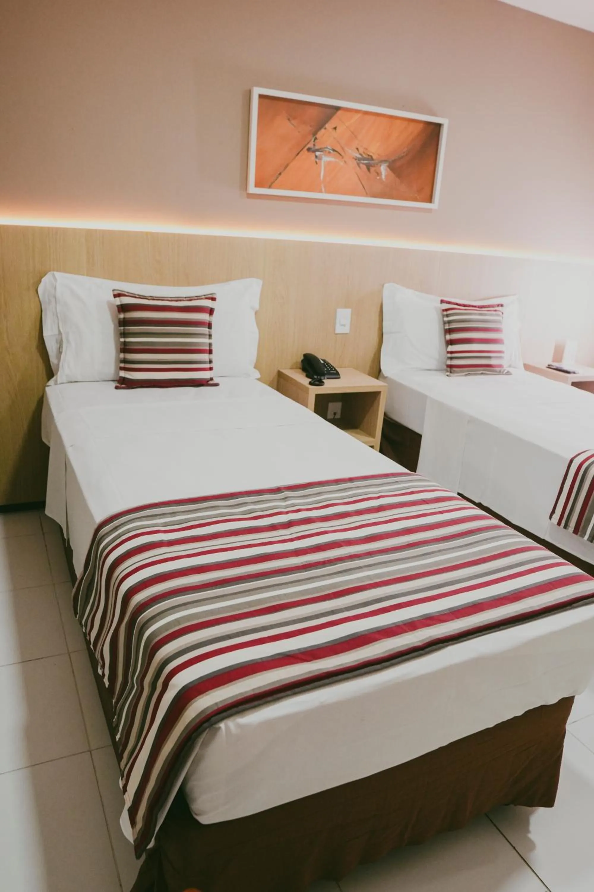 Bed in SLZ Lagoa Hotel