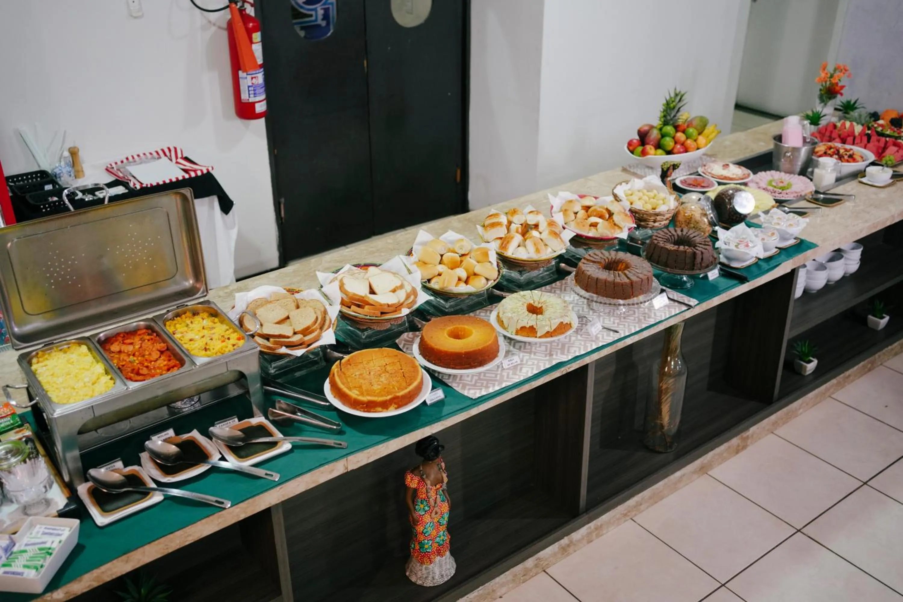 Breakfast in SLZ Lagoa Hotel