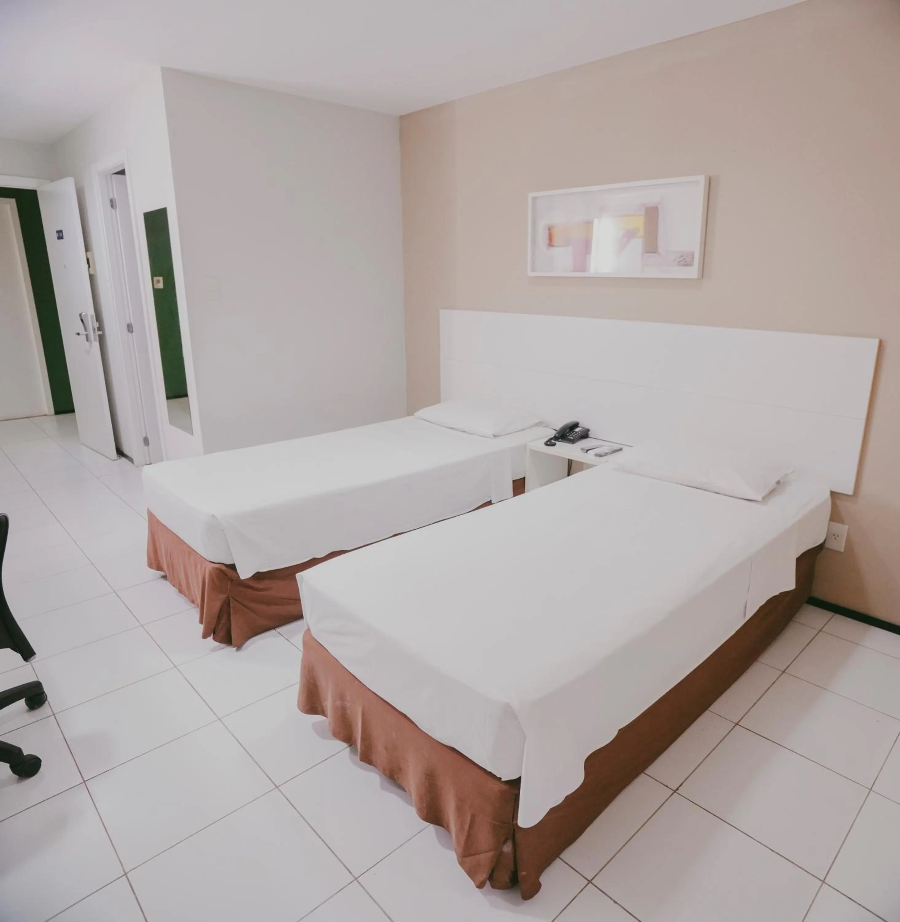 Bedroom, Bed in SLZ Lagoa Hotel