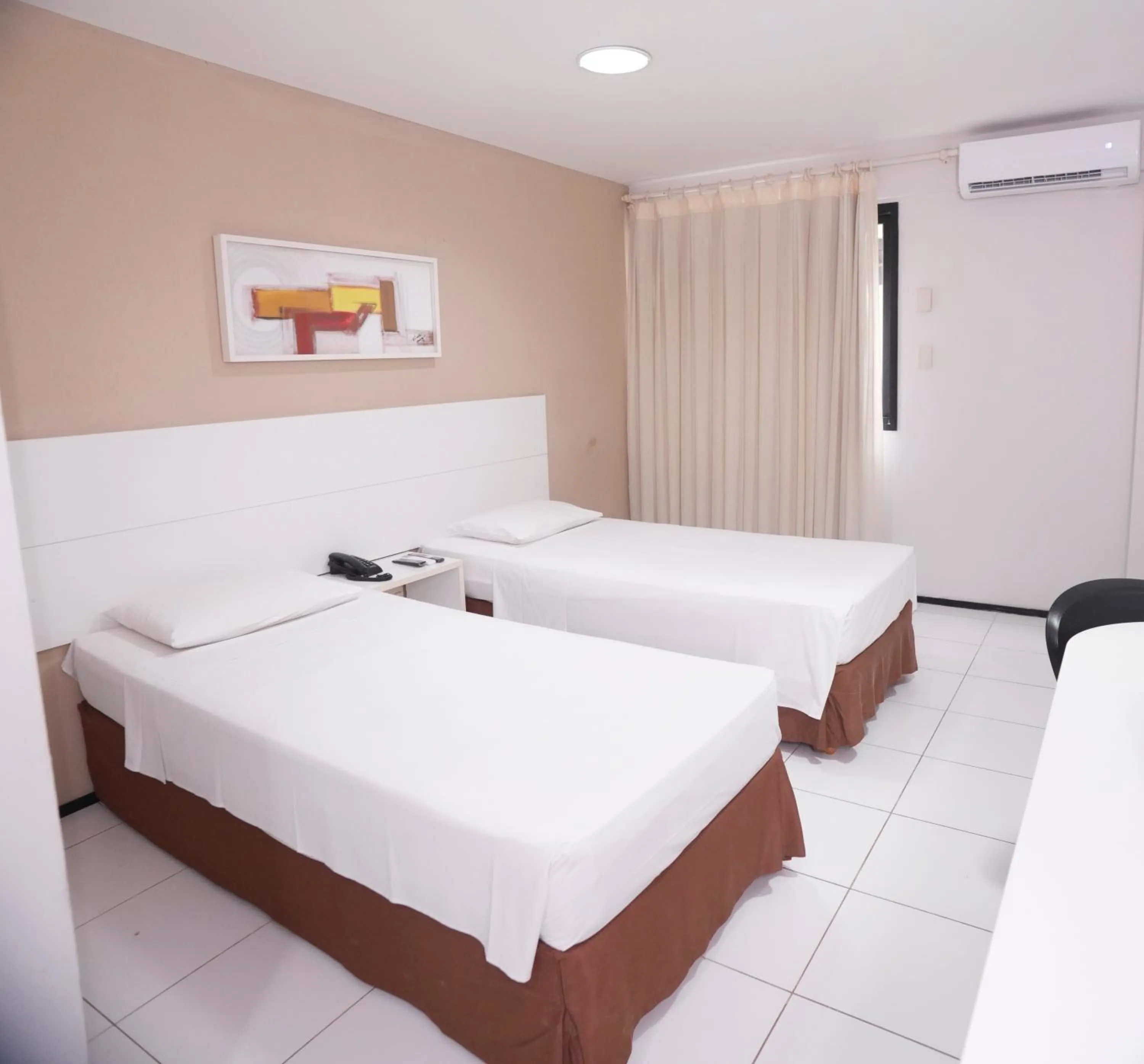 Bedroom, Bed in SLZ Lagoa Hotel