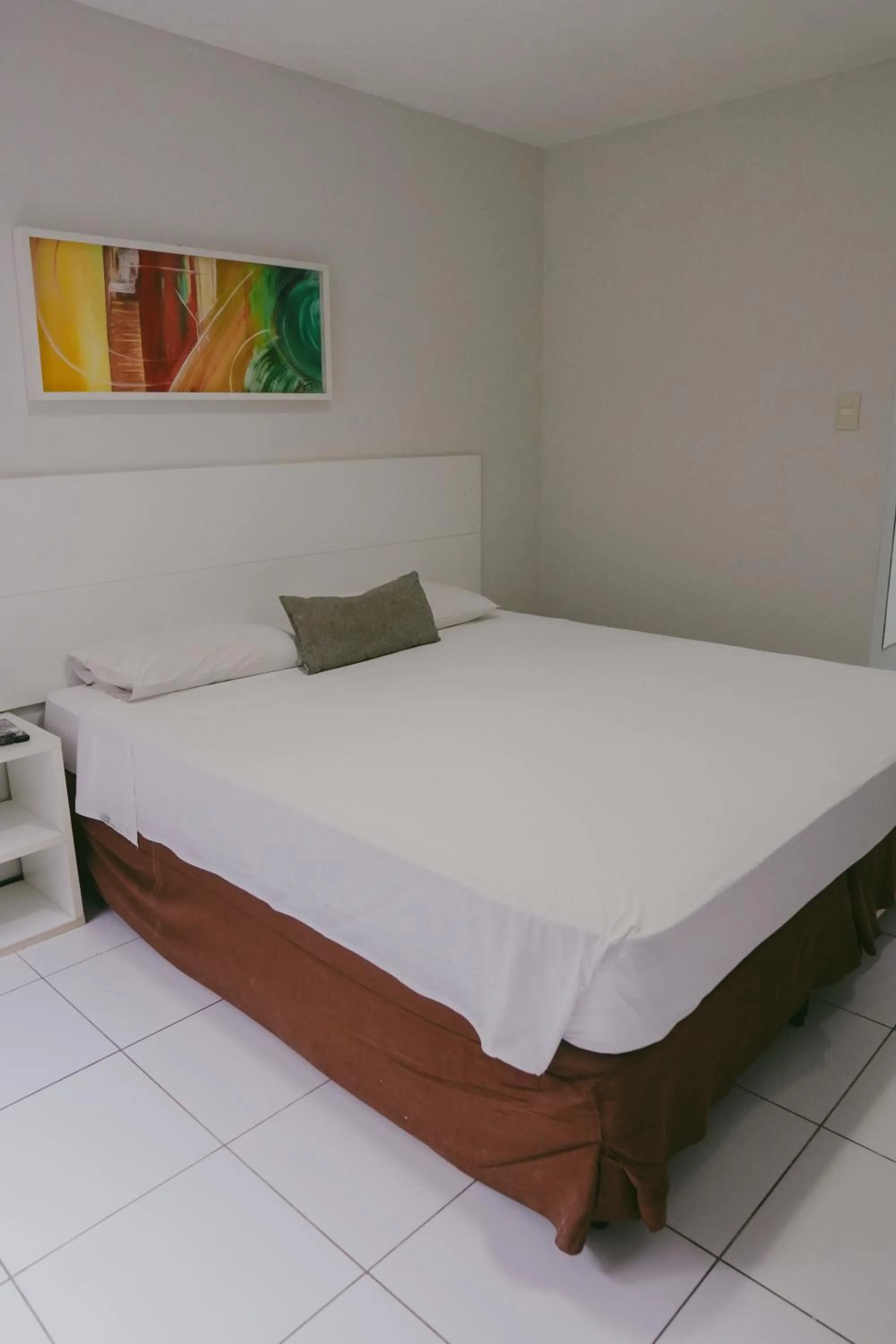 Bed in SLZ Lagoa Hotel
