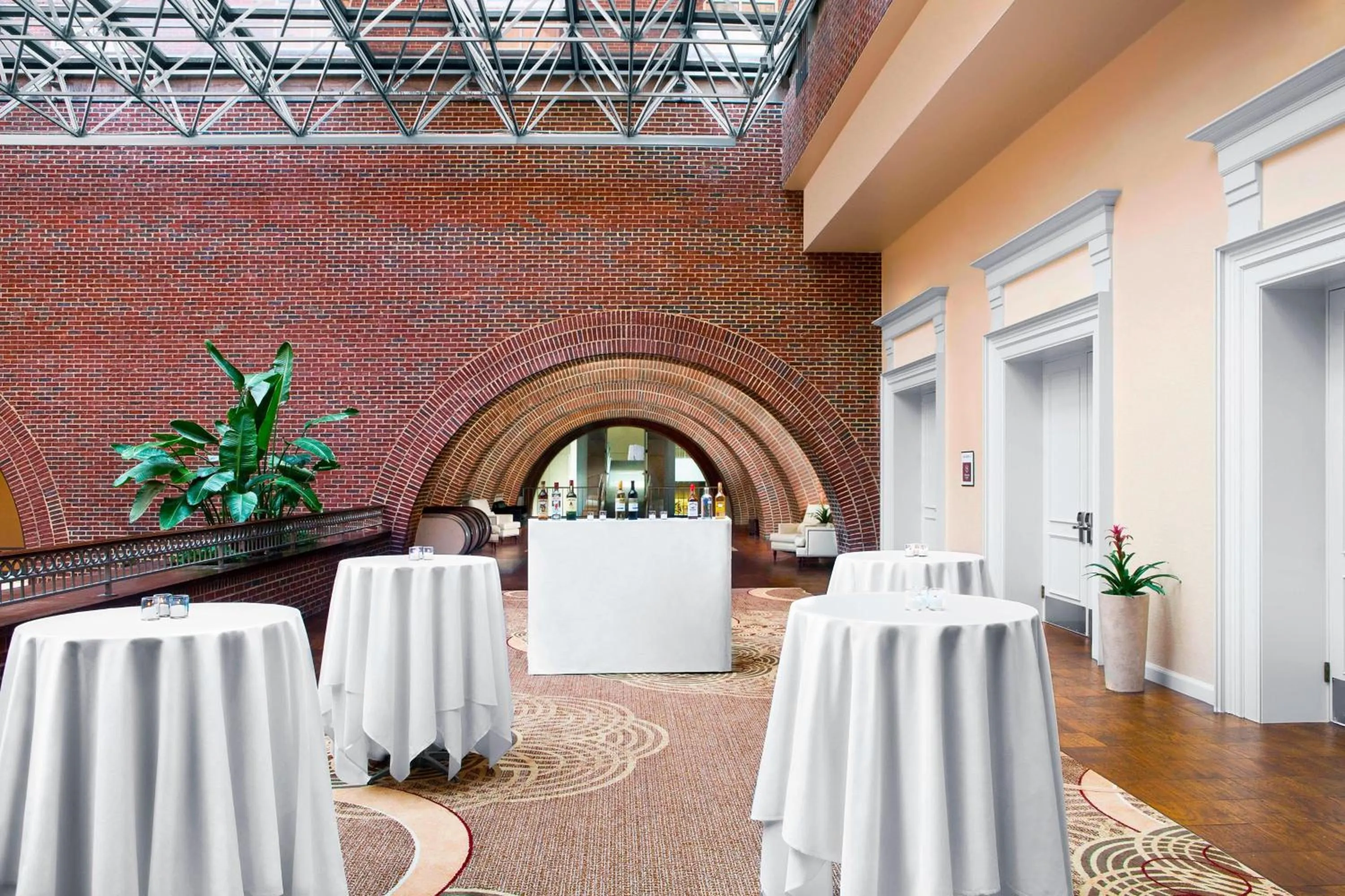 Meeting/conference room in Sheraton Raleigh Hotel