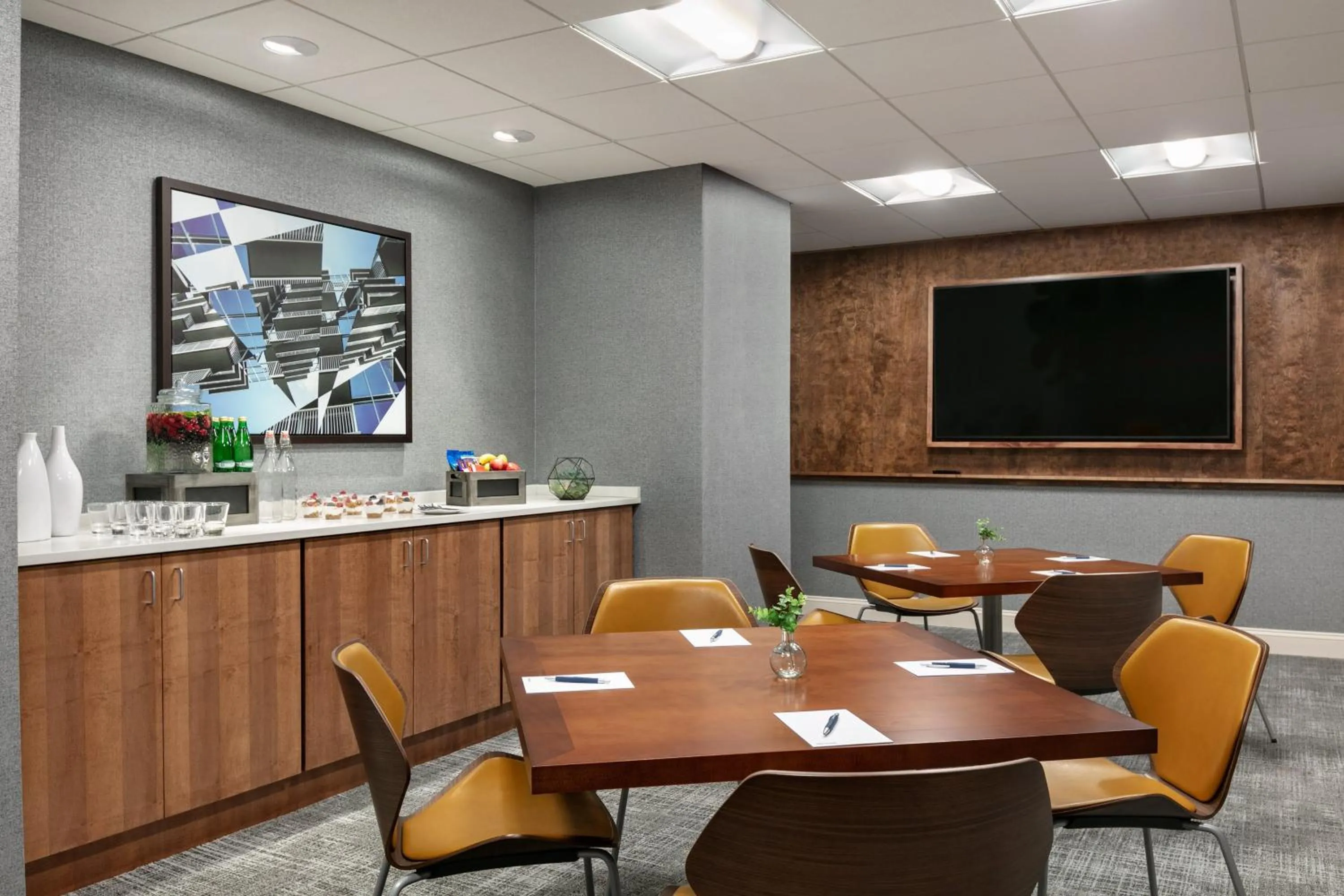 Meeting/conference room in Sheraton Raleigh Hotel