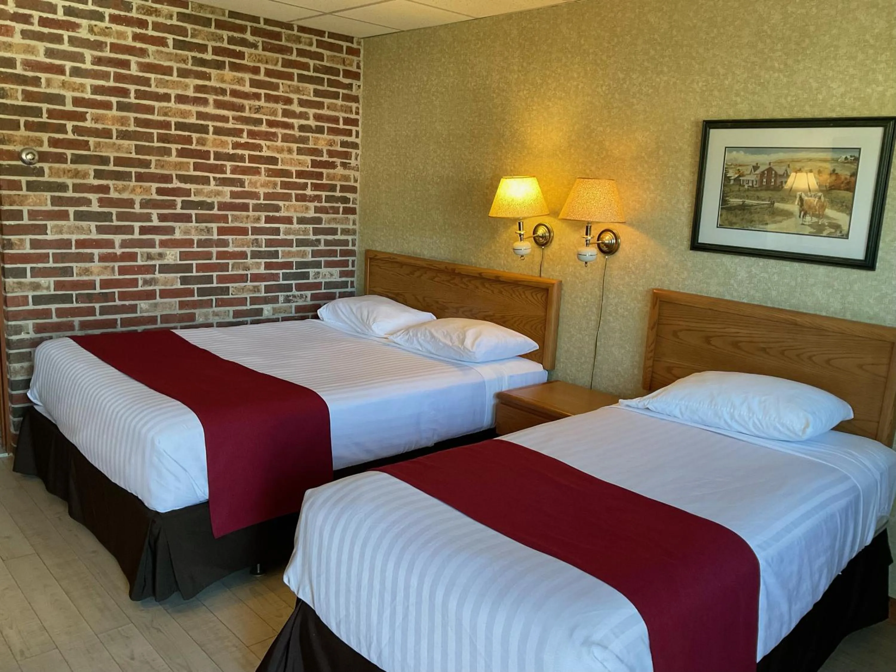 Bed in Motel & Hotel La Paysanne