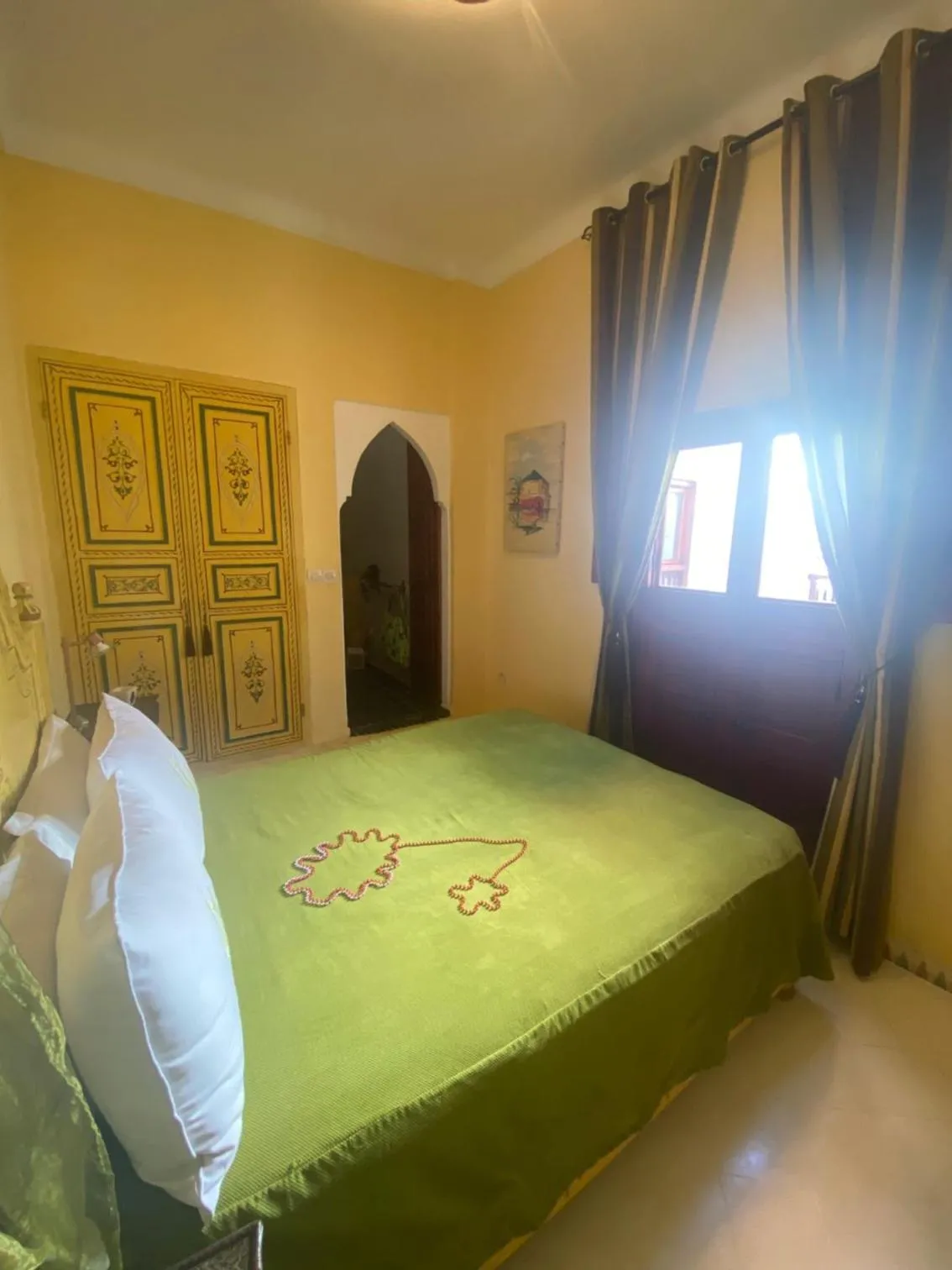 Bed in Les Jardins Mandaline