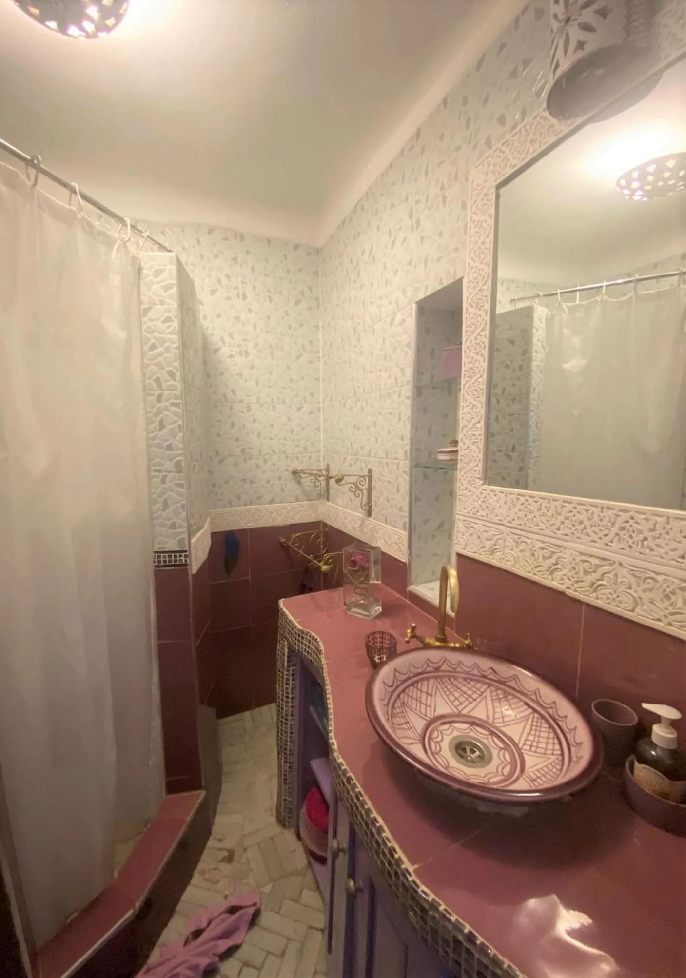 Bathroom in Les Jardins Mandaline