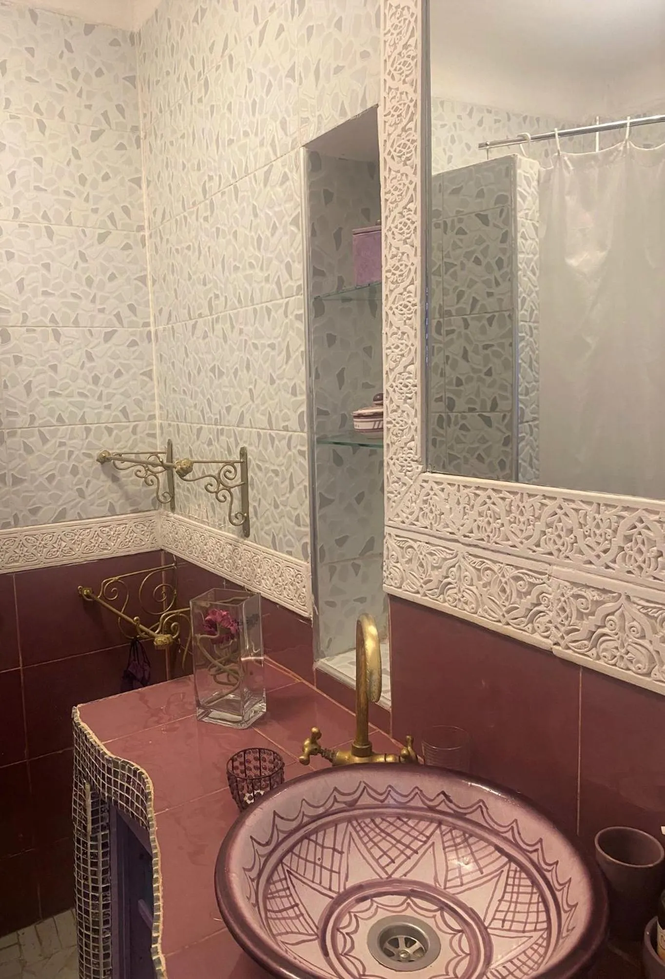 Bathroom in Les Jardins Mandaline