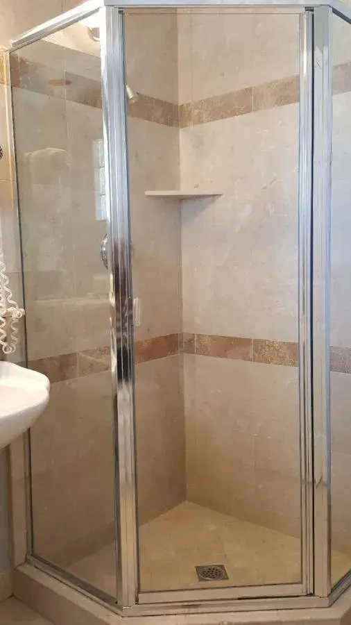 Double Room in Lake Ridge South Lake Tahoe Double Room in Lake Ridge South Lake Tahoe