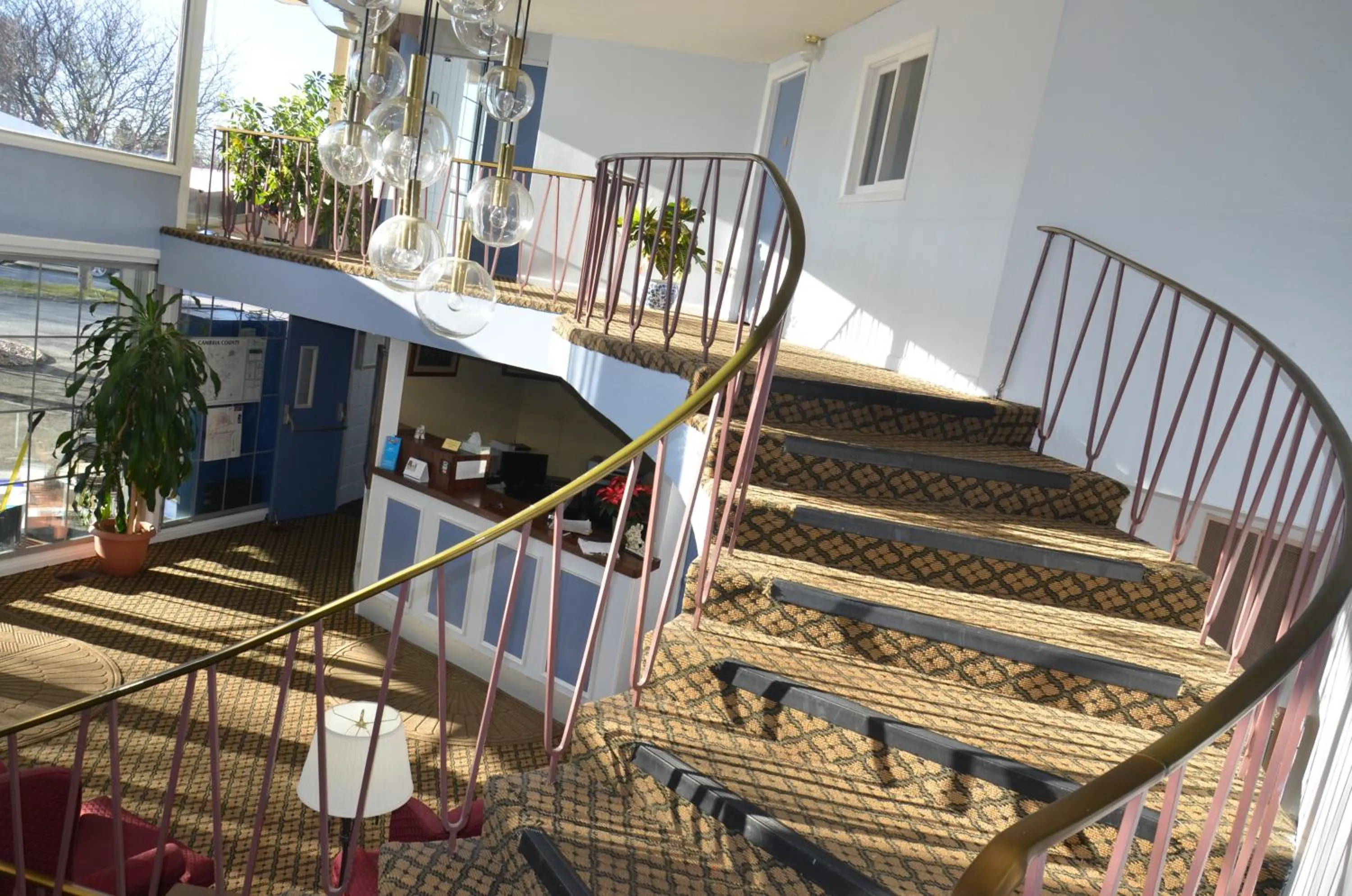 Lobby or reception in Red Carpet Inn & Suites Ebensburg