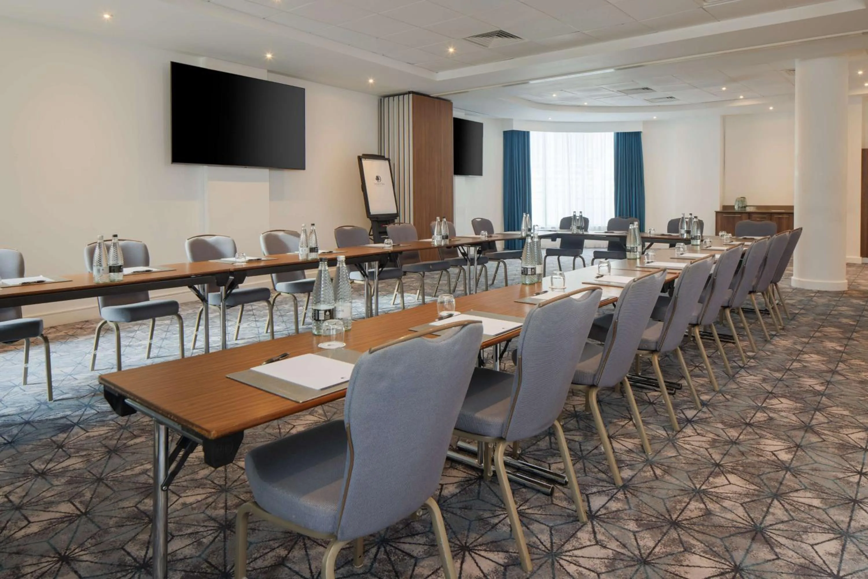 Meeting/conference room in DoubleTree by Hilton London Angel Kings Cross