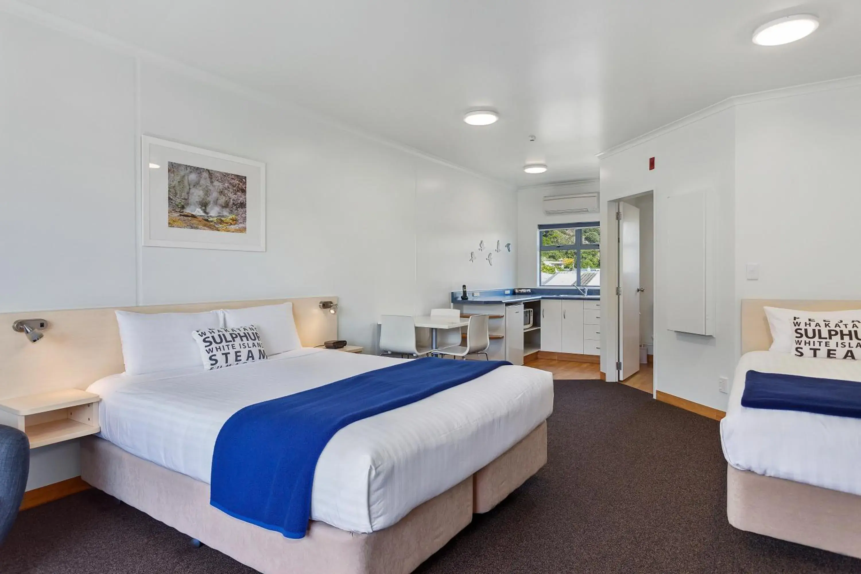 Deluxe Twin Studio in Awa Motel Deluxe Twin Studio in Awa Motel