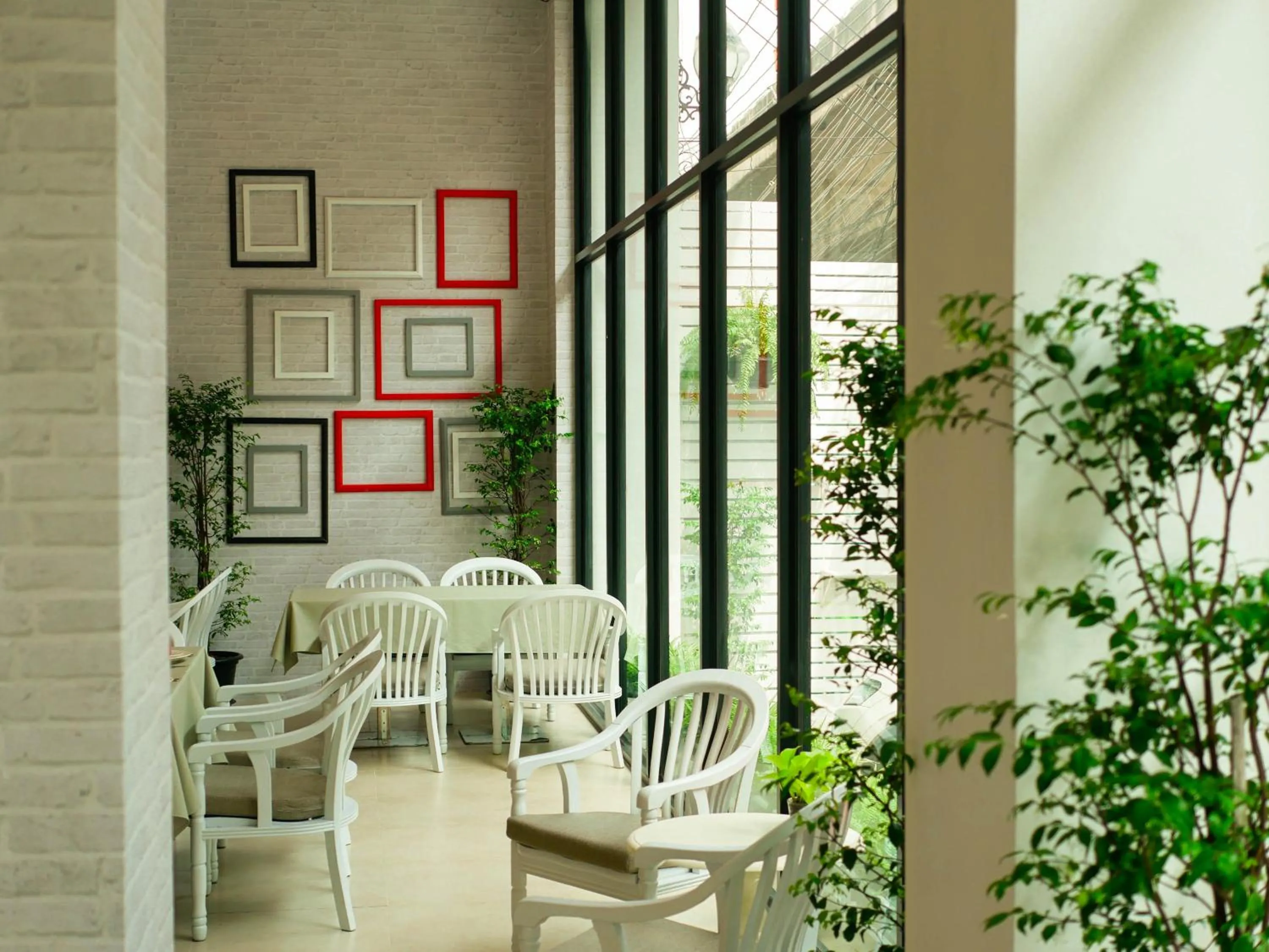 Restaurant/places to eat in The Kinn Bangkok