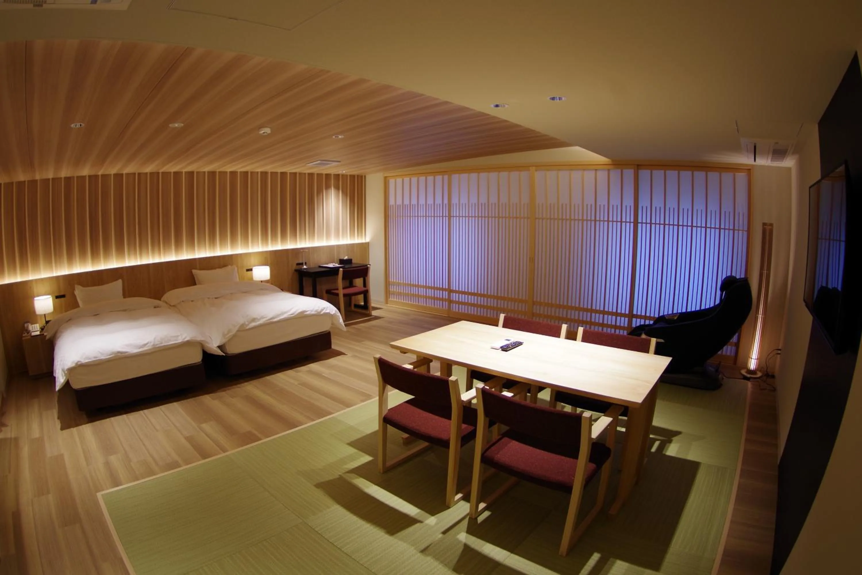 Photo of the whole room, Bed in Kasuga Hotel