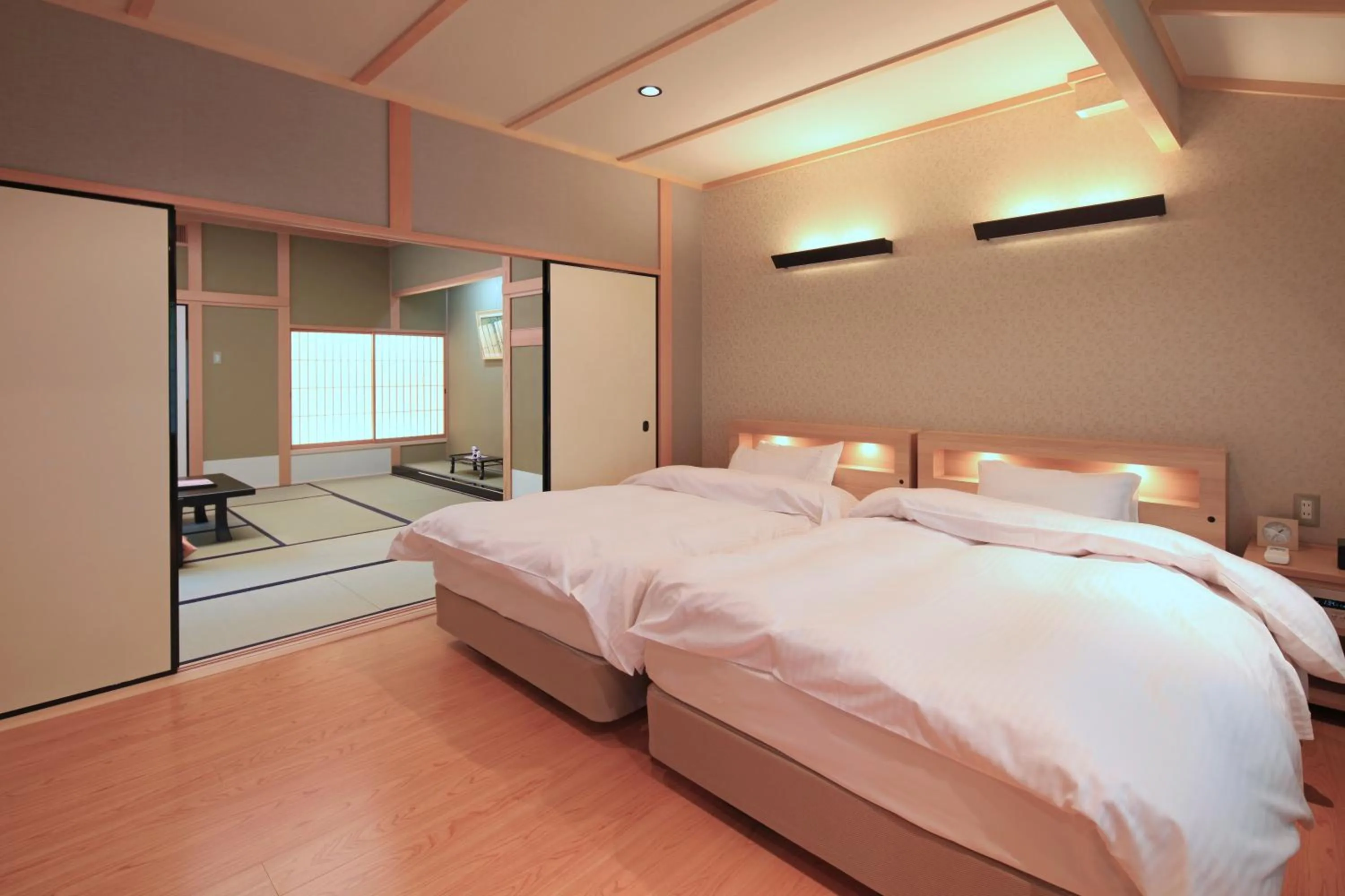 Photo of the whole room, Bed in Kasuga Hotel