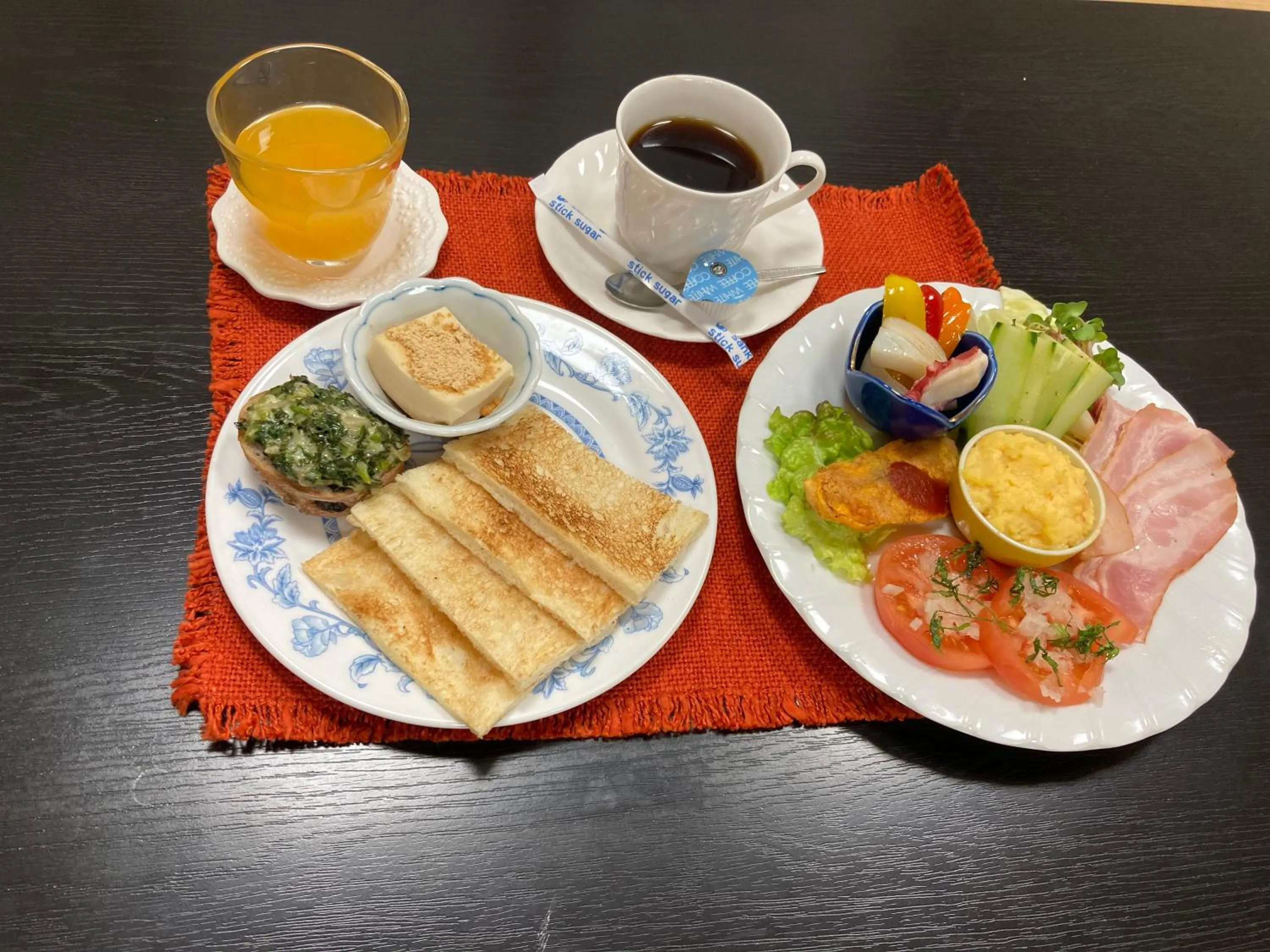 Breakfast in Daibutsukan
