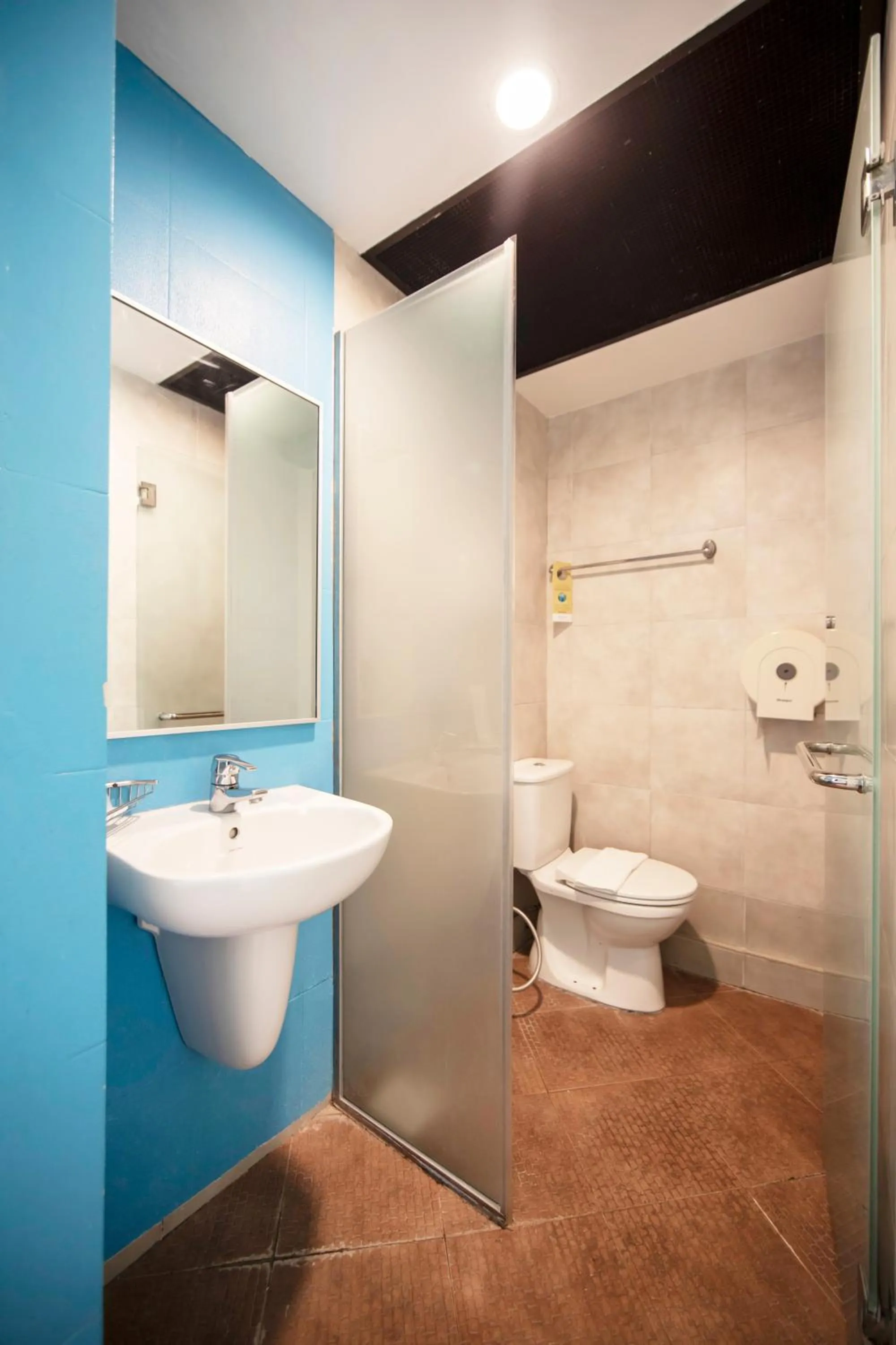 Toilet in Fragrance Hotel - Balestier