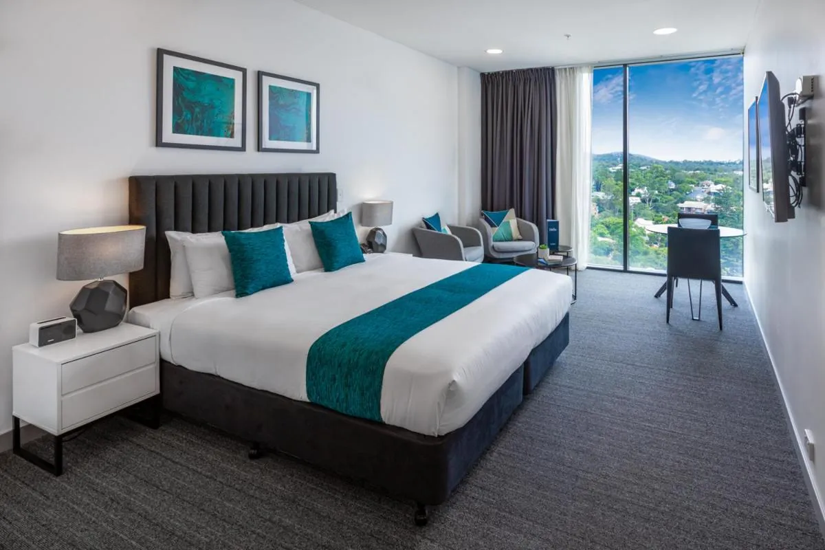 Bed in Essence Suites Taringa