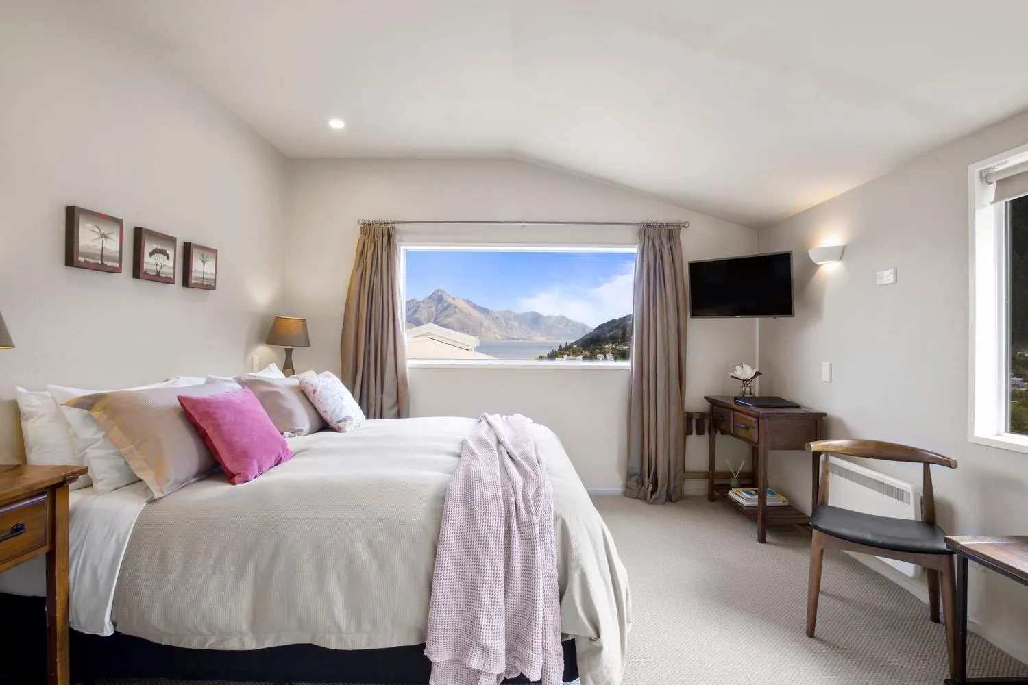 Mountain view, Bed in Queenstown House Bed & Breakfast and Apartments