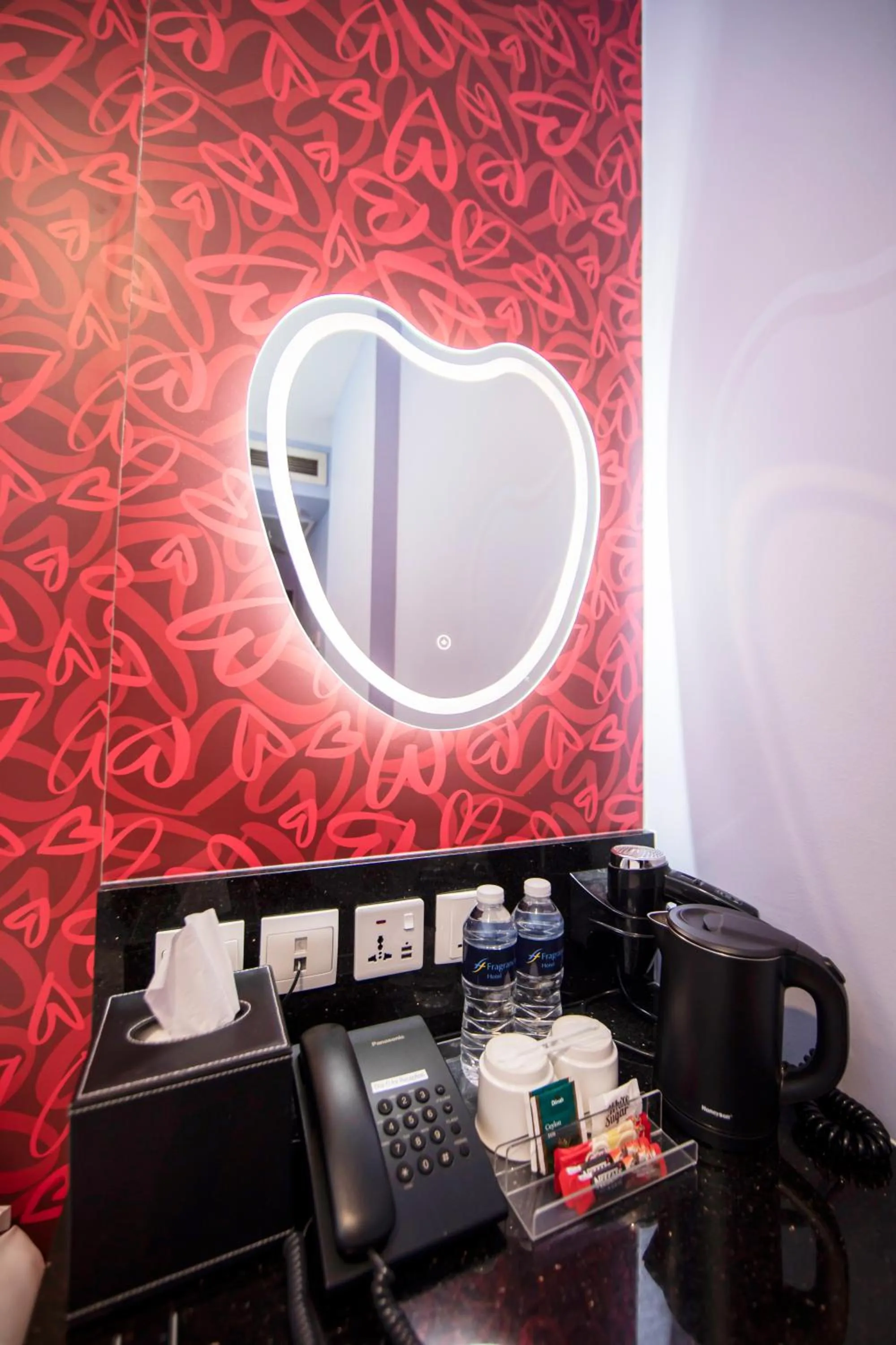 Coffee/tea facilities in Fragrance Hotel - Lavender