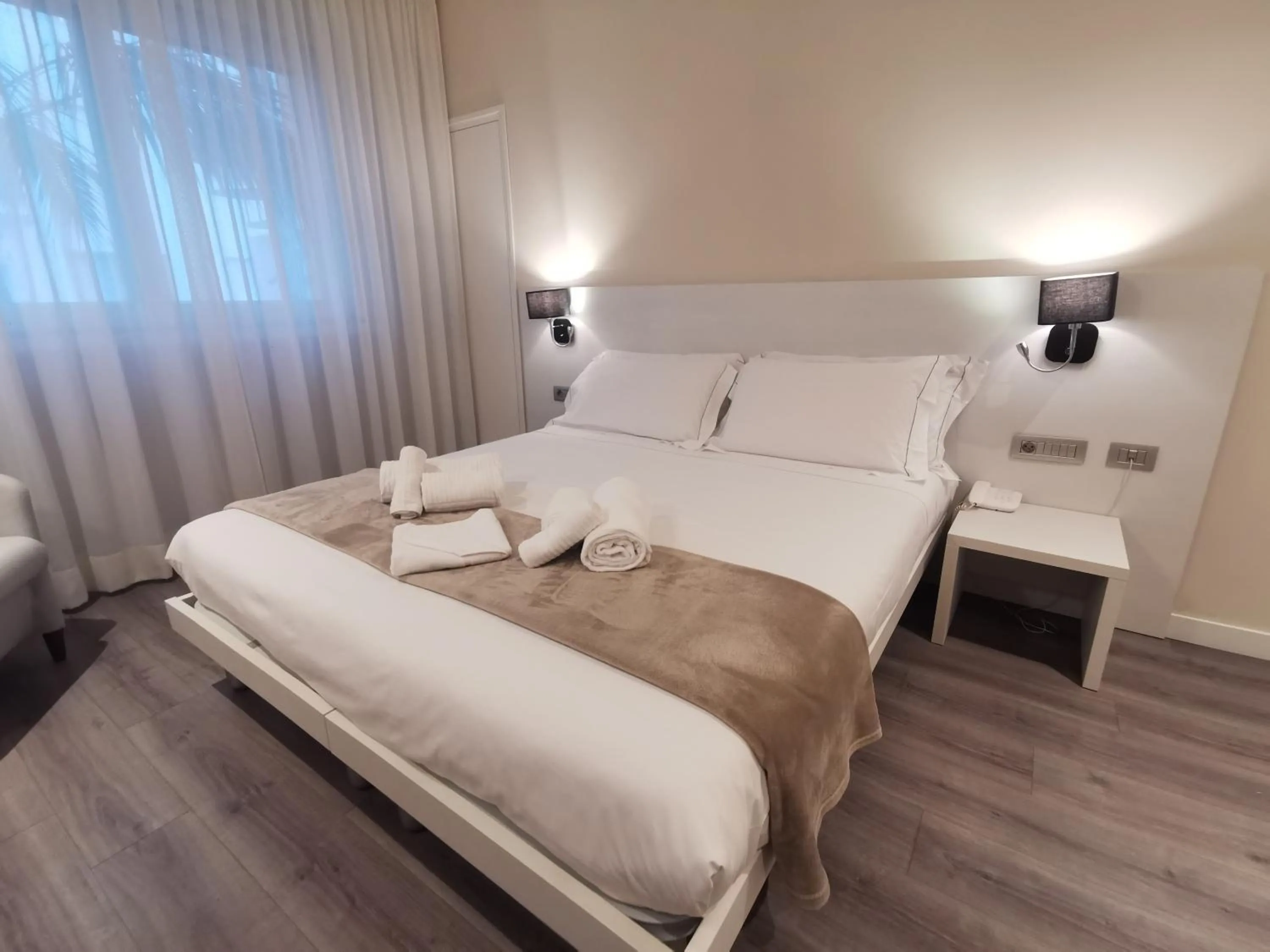 Bed in La Dolce Vita Hotel