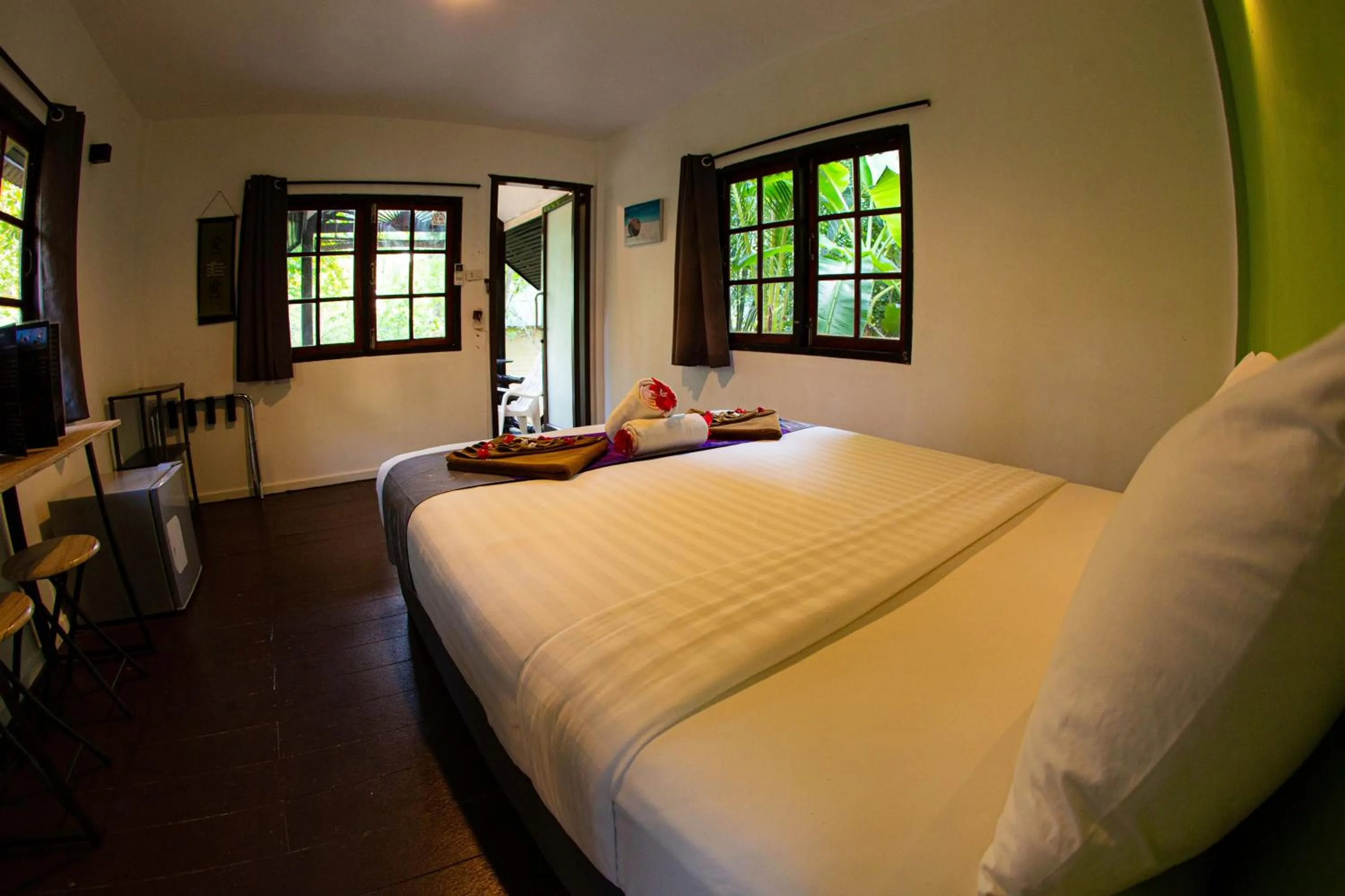 Bed in Seetanu Bungalows