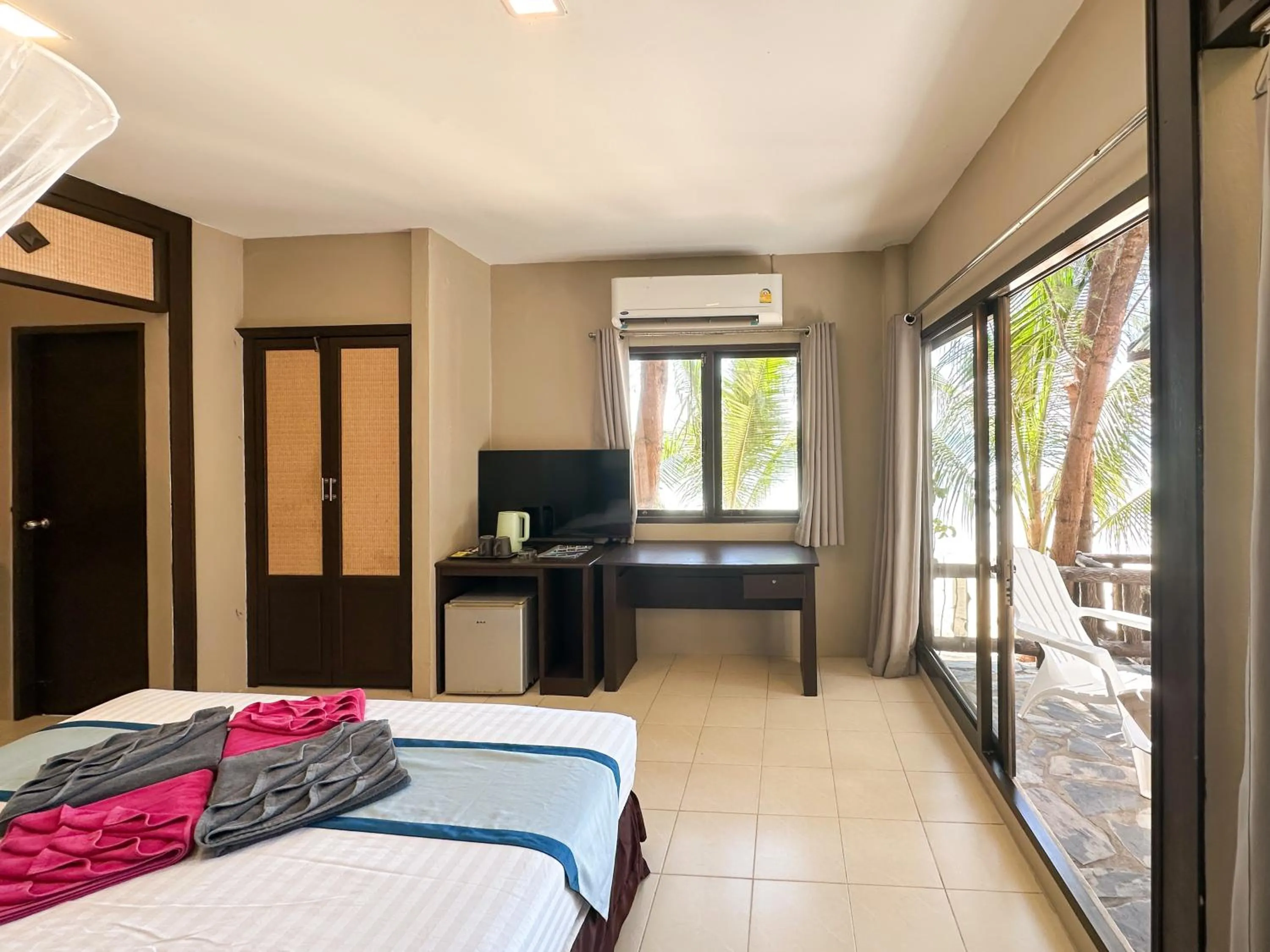 Bed in Seetanu Bungalows