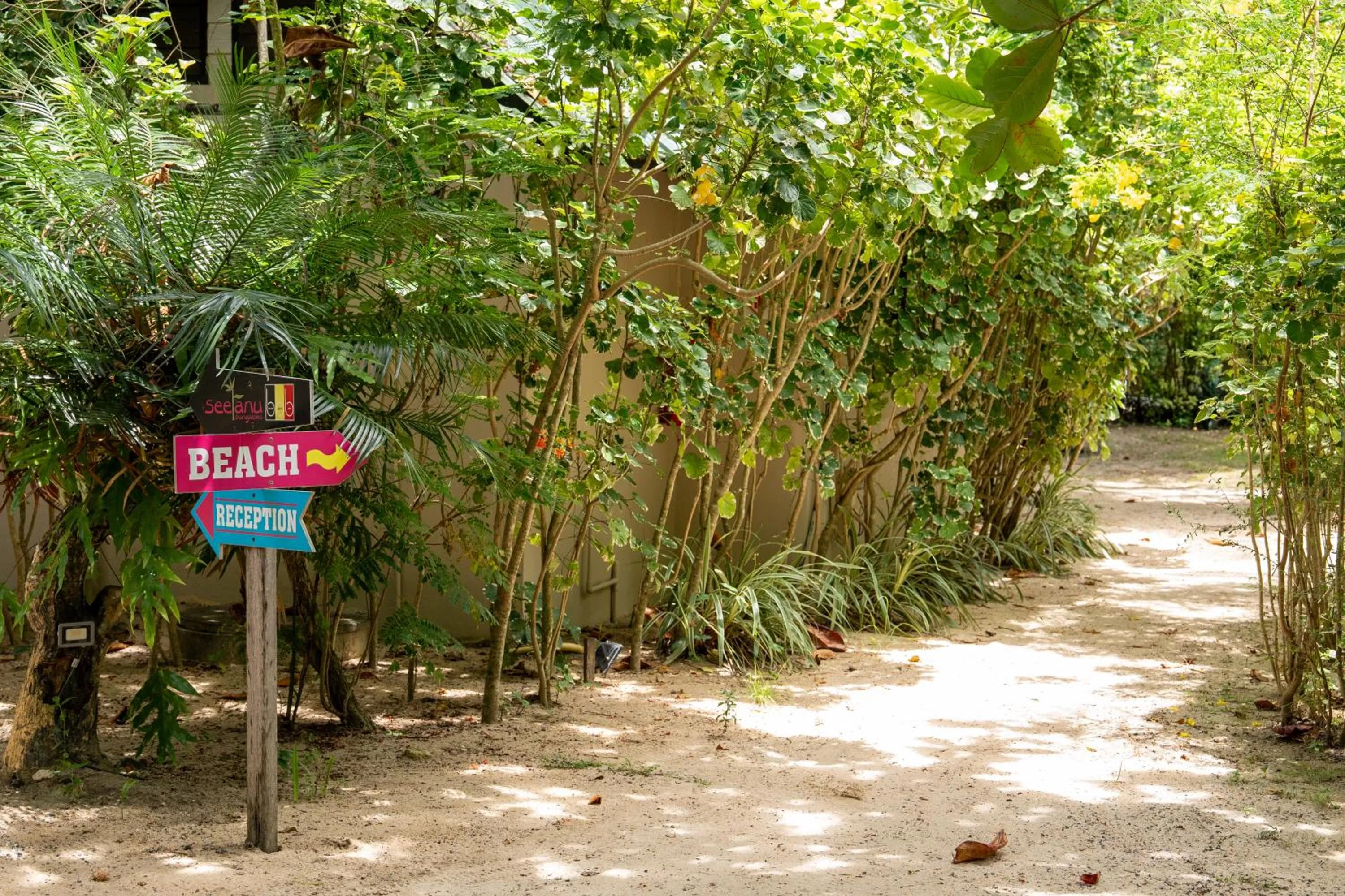 Garden in Seetanu Bungalows