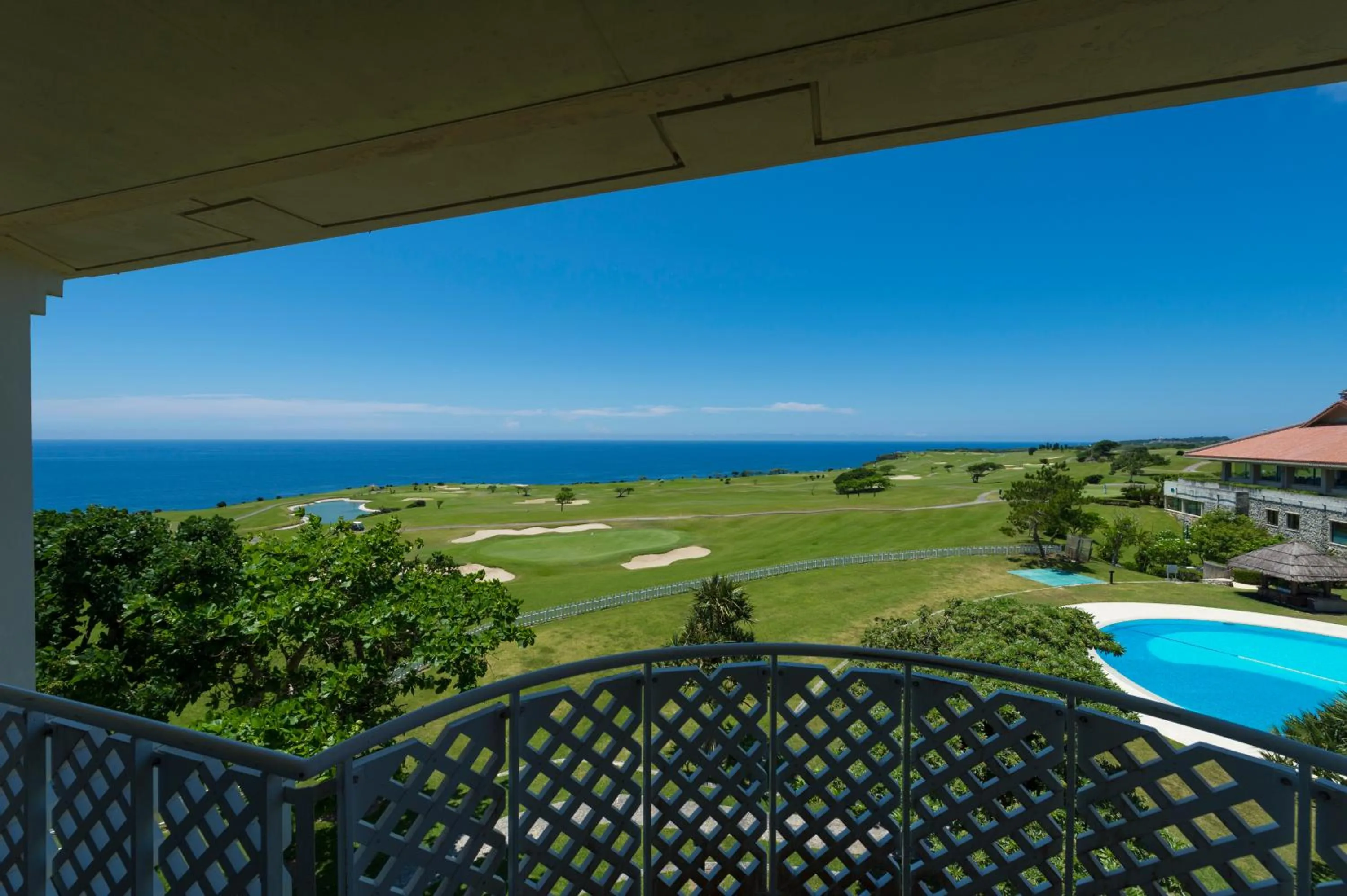 Patio in The Southern Links Resort Hotel