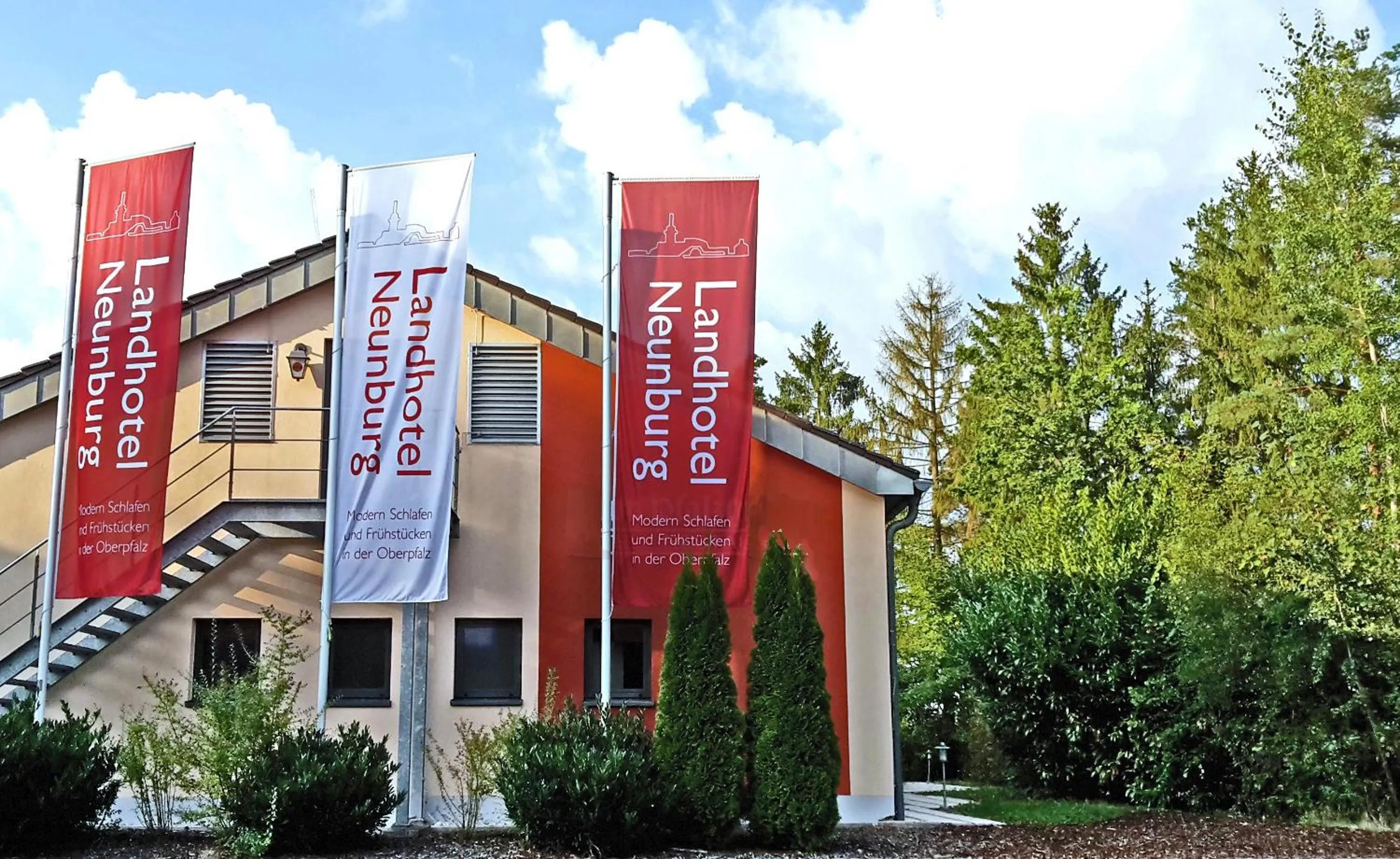 Facade/entrance in Landhotel-Neunburg