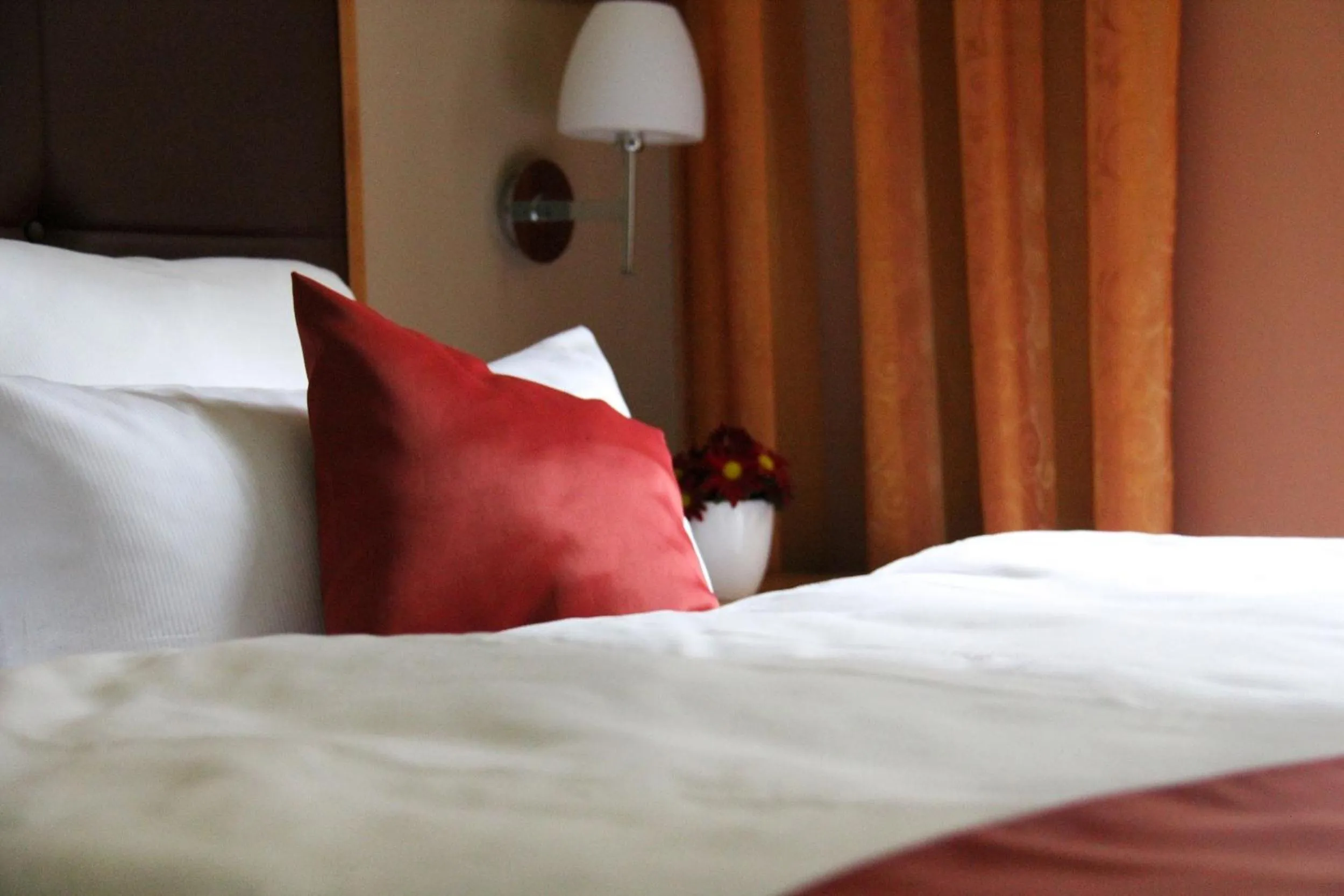 Bed in Landhotel-Neunburg