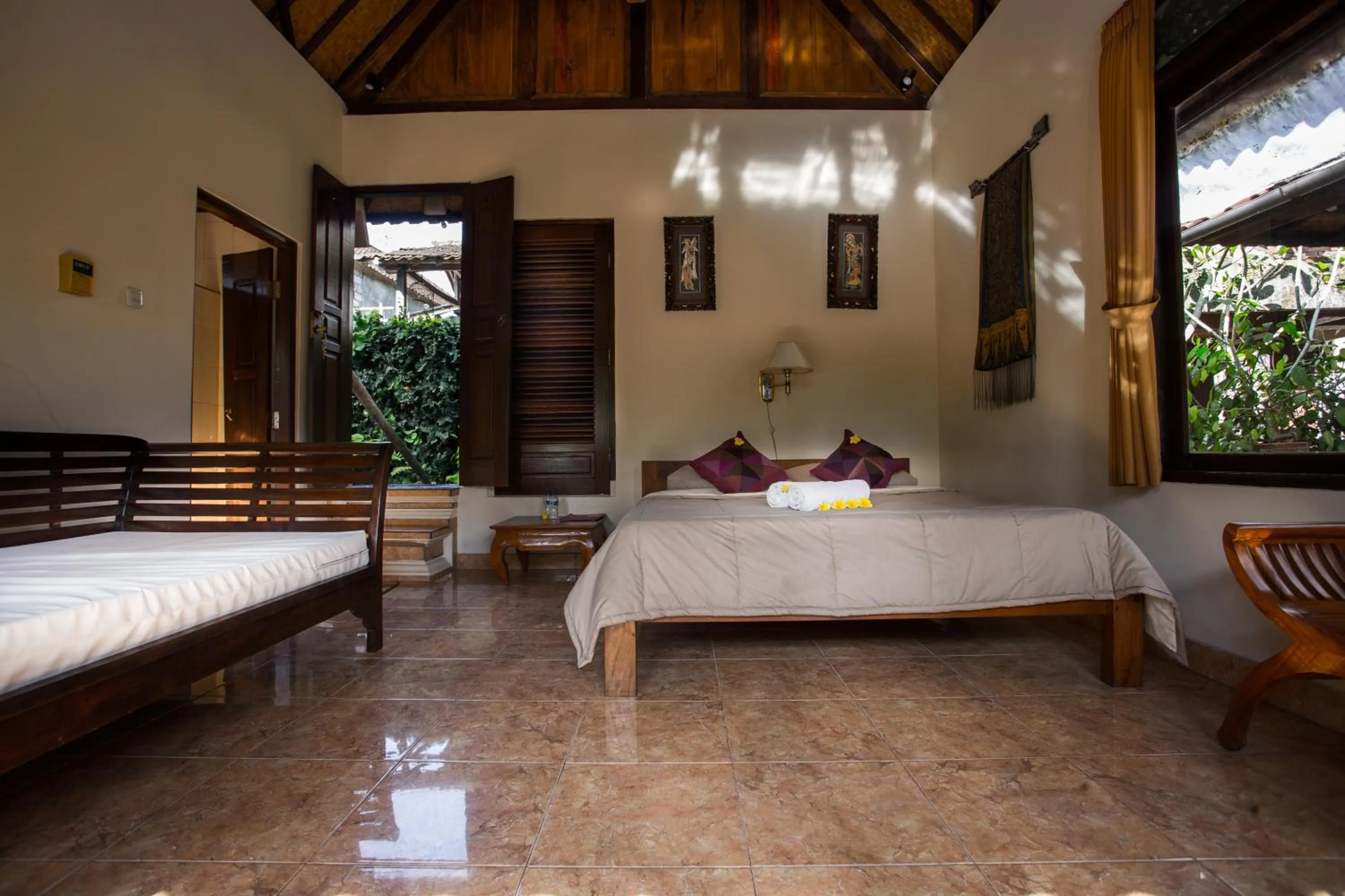 Photo of the whole room, Bed in Bali Asli Lodge by EPS