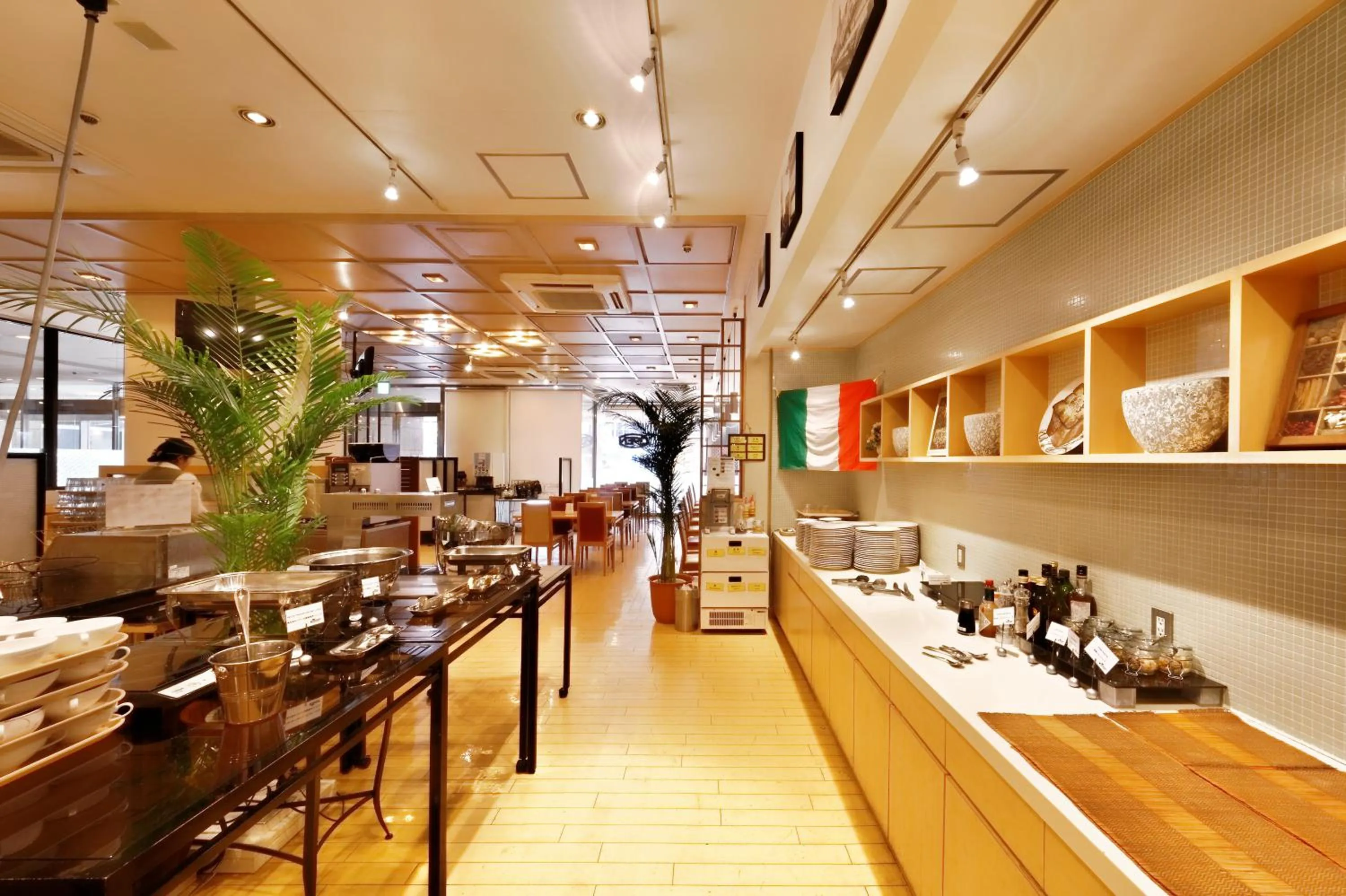 Restaurant/places to eat in Welco Narita