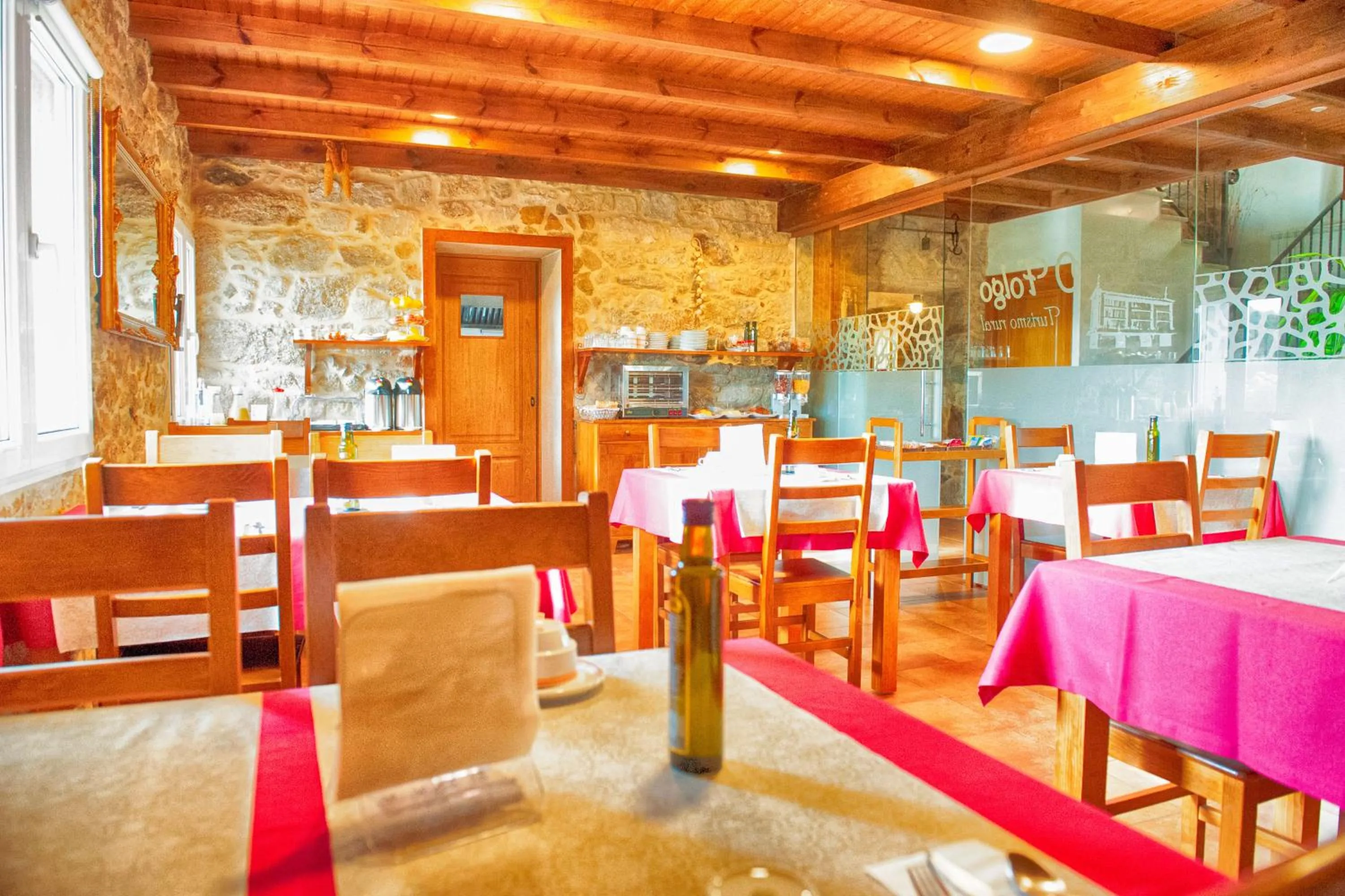 Dining area in A Casa do Folgo Turismo Rural