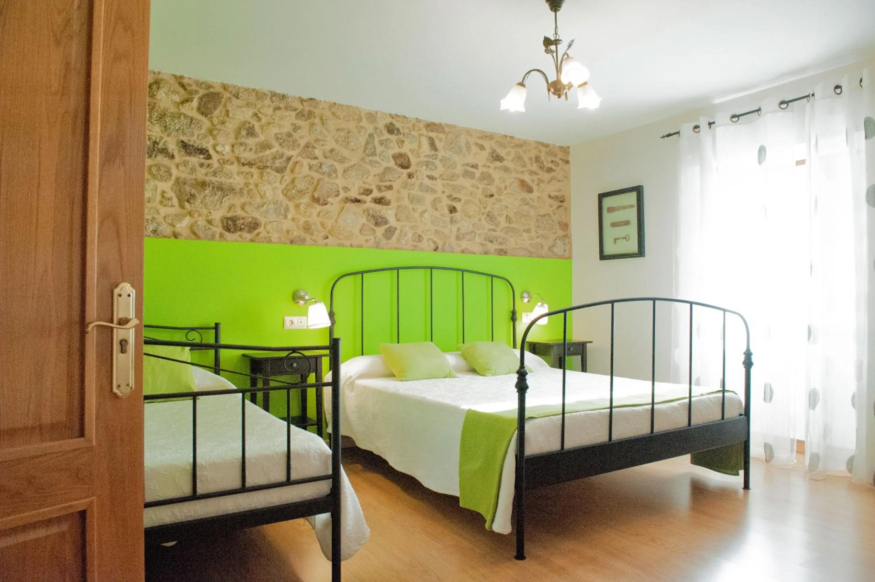 Decorative detail, Bed in A Casa do Folgo Turismo Rural