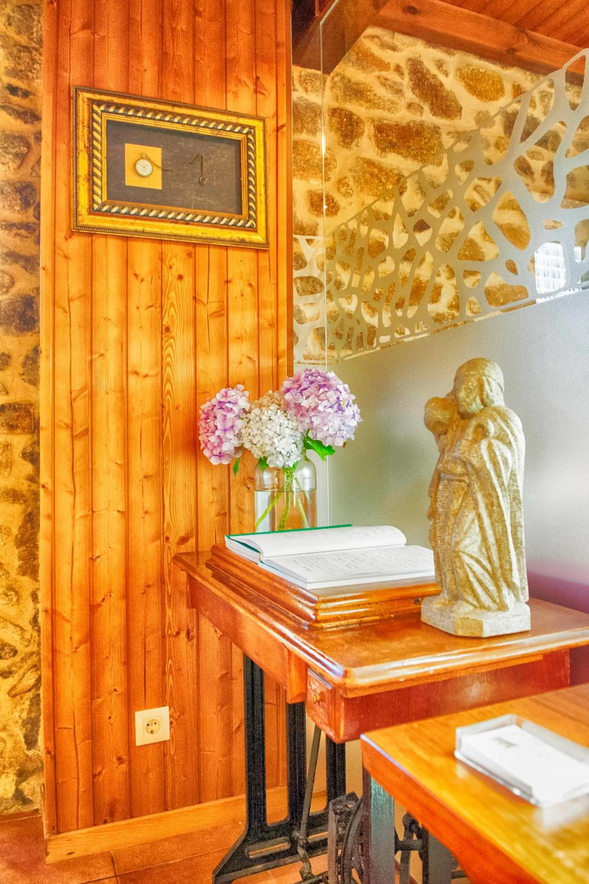 Lobby or reception in A Casa do Folgo Turismo Rural