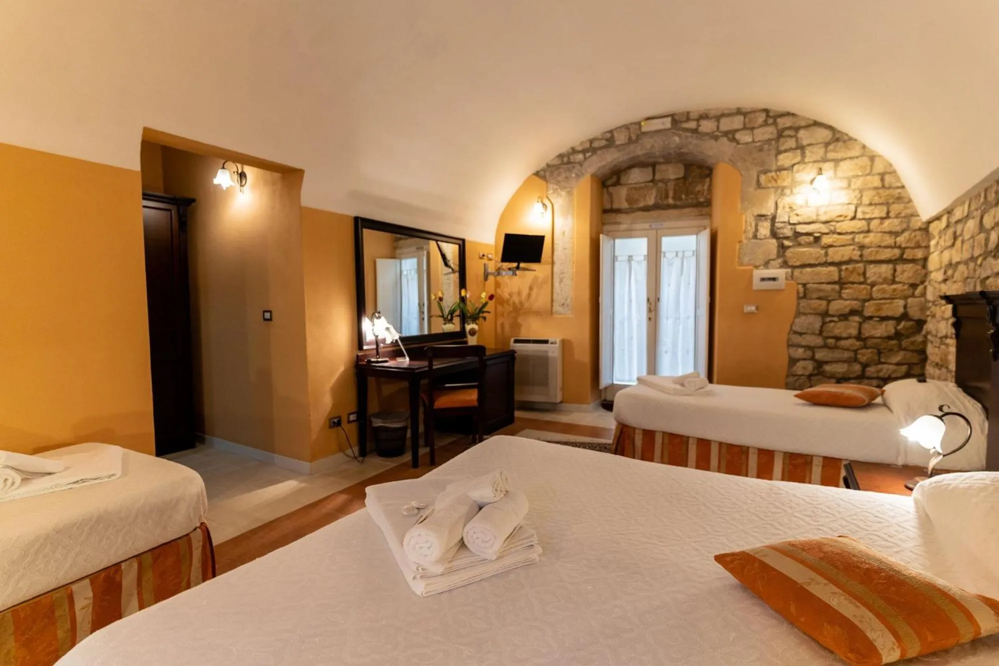 Bedroom, Bed in Palazzo Il Cavaliere B&B De Charme