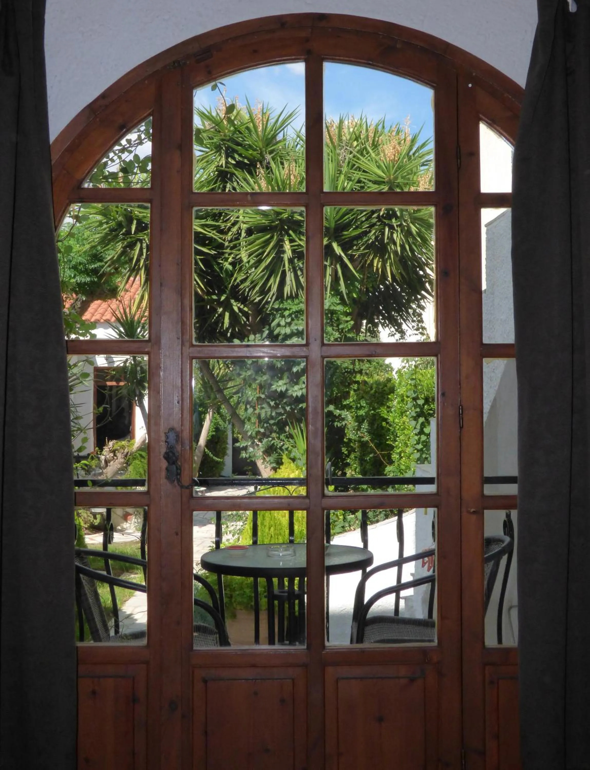 Garden view in Villa Belmar Self-Catered Apartments