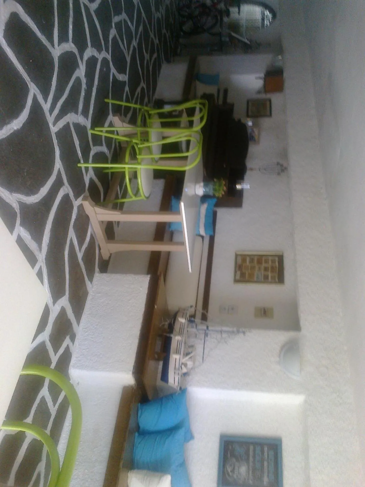 Library in Villa Belmar Self-Catered Apartments