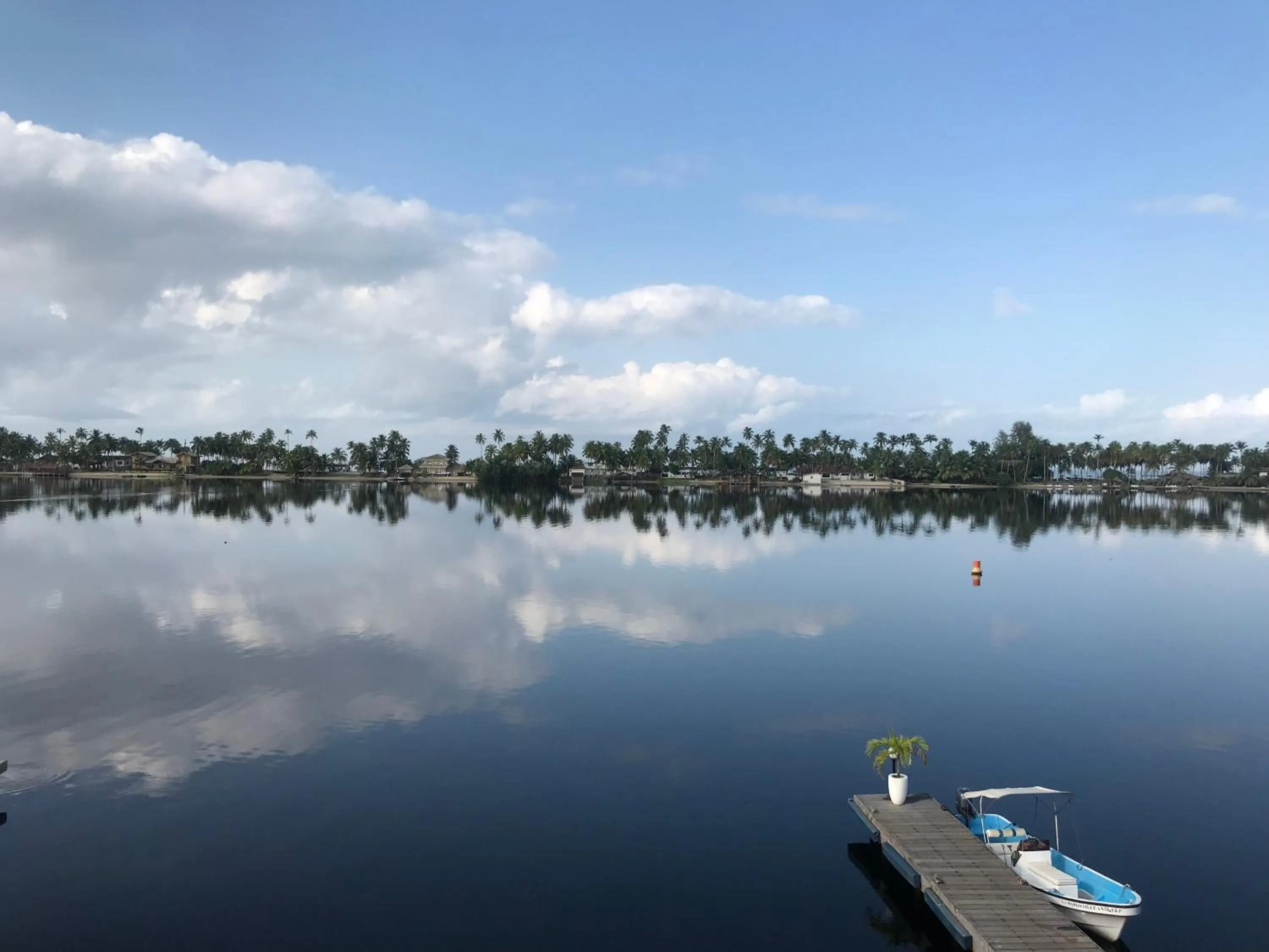 River view in Hotel Coucoue Lodge